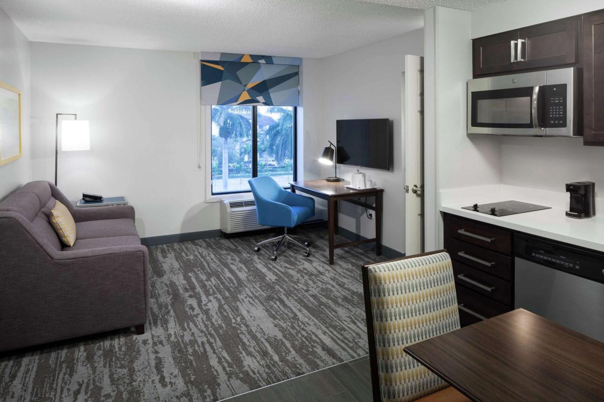Hotel Hampton & Miami-doral Dolphin Mall Miami