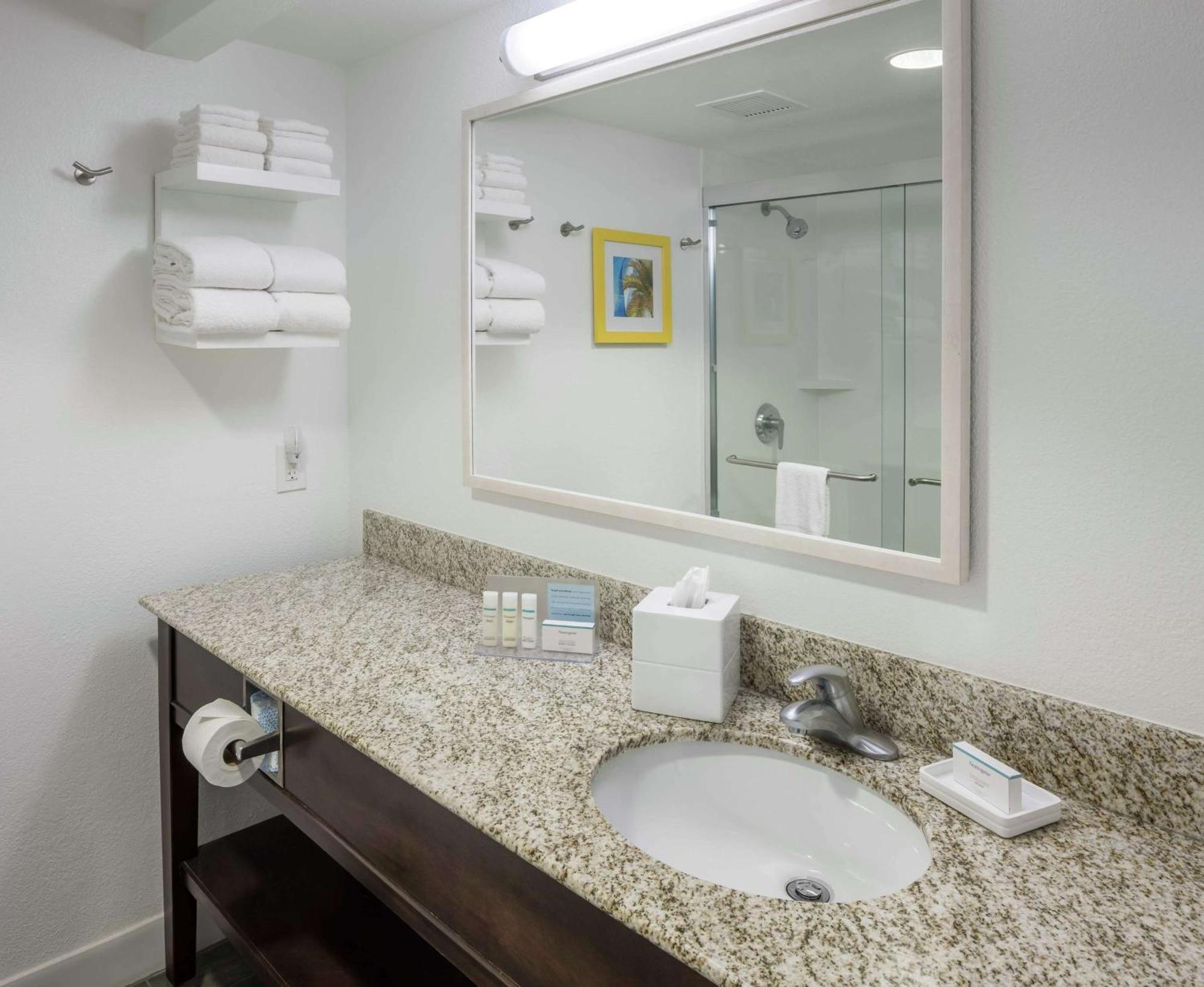Hotel Hampton & Miami-doral Dolphin Mall 3*