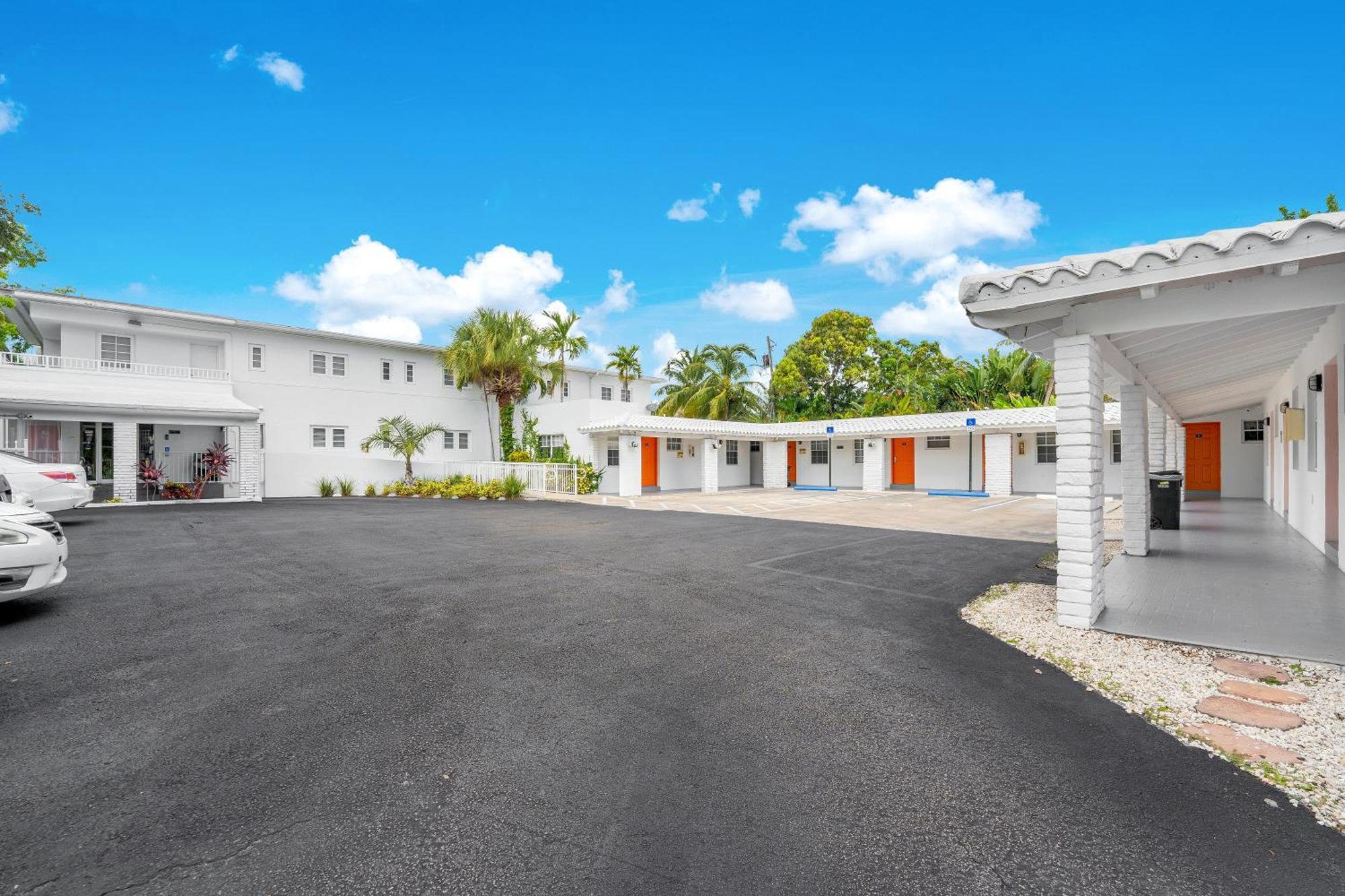 Travelodge By Wyndham Biscayne Bay 3* Miami