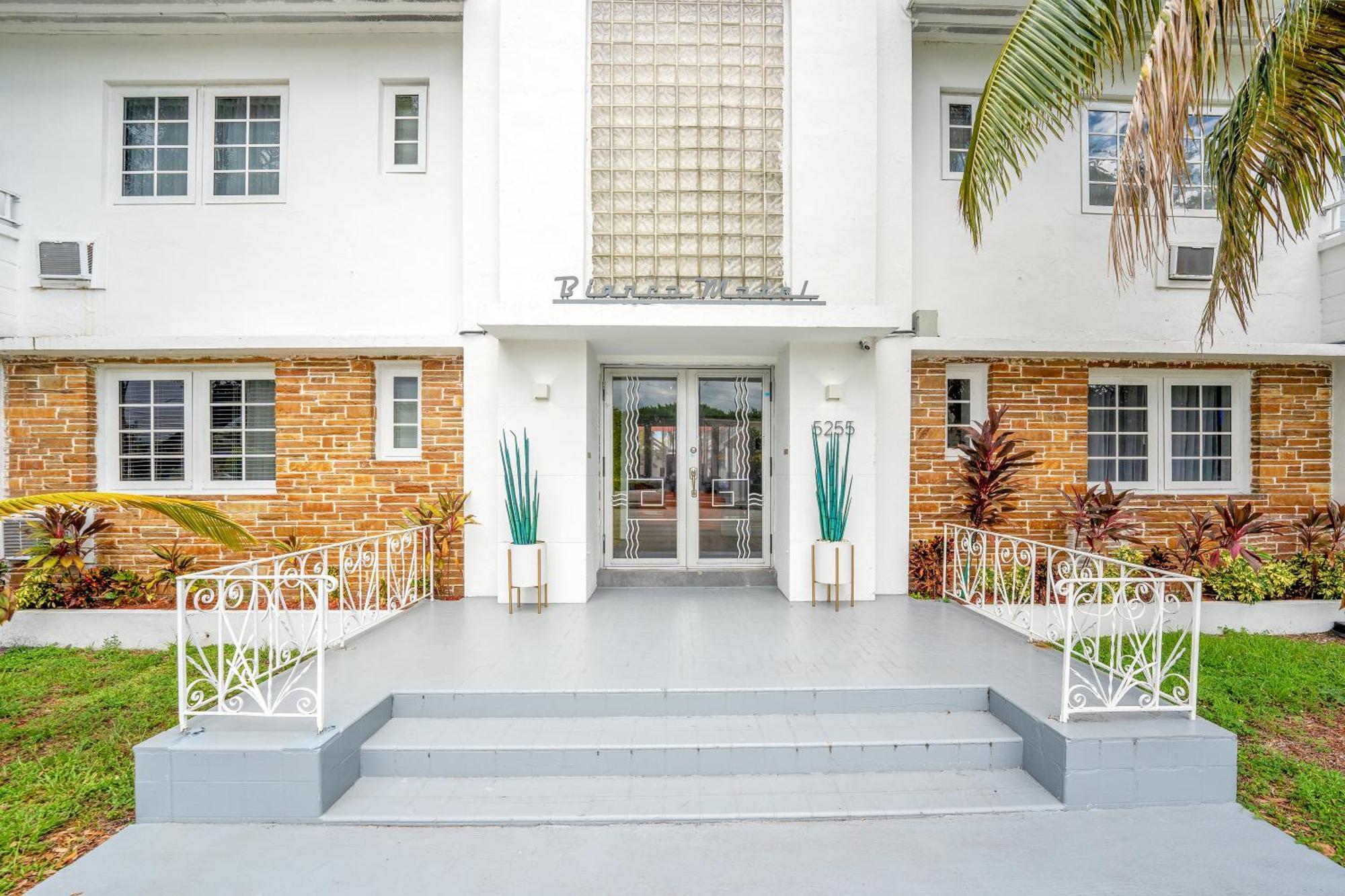 Travelodge By Wyndham Biscayne Bay Hotel 3*