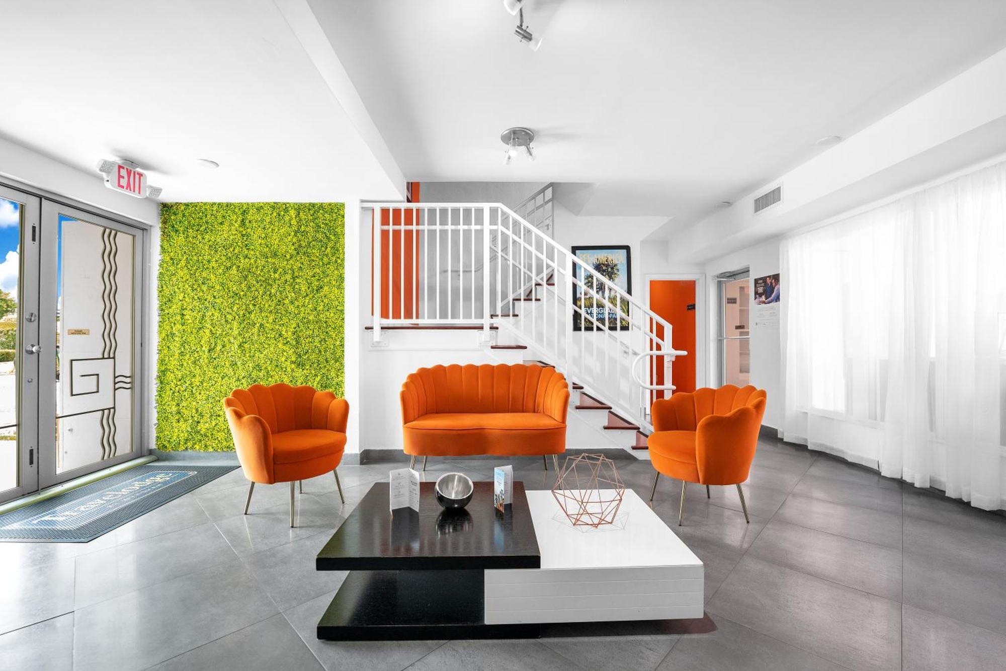 Travelodge By Wyndham Biscayne Bay Miami