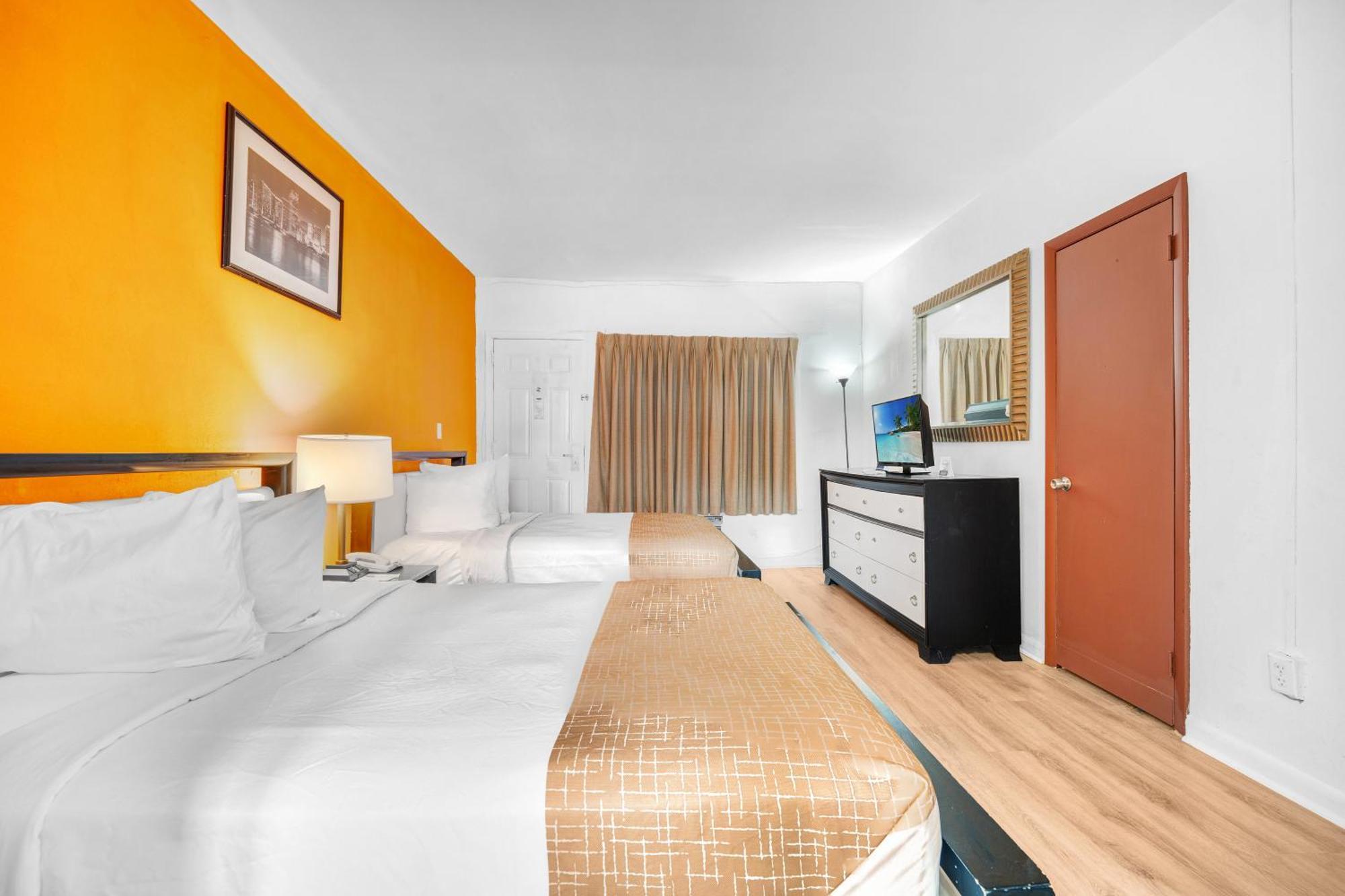 Travelodge By Wyndham Biscayne Bay Hotel 3*