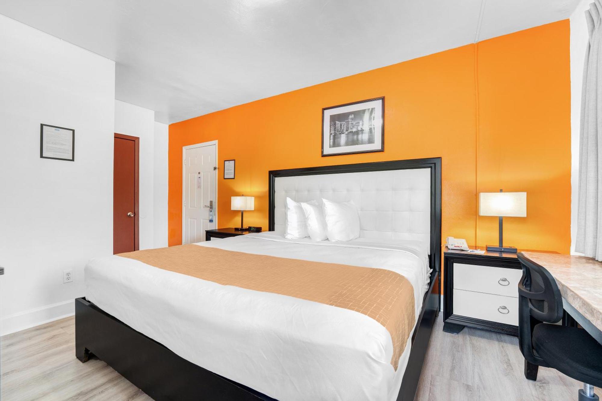 Travelodge By Wyndham Biscayne Bay Hotel 3*