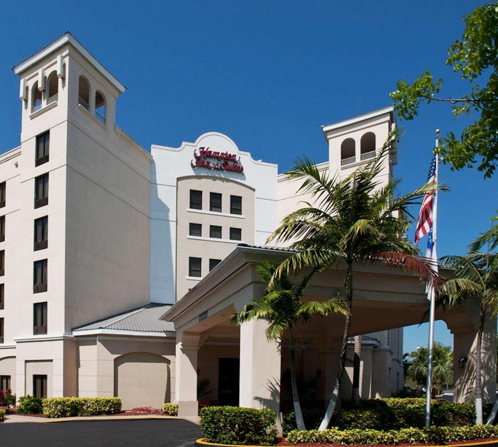 Hampton & Miami-doral Dolphin Mall Hotel Miami