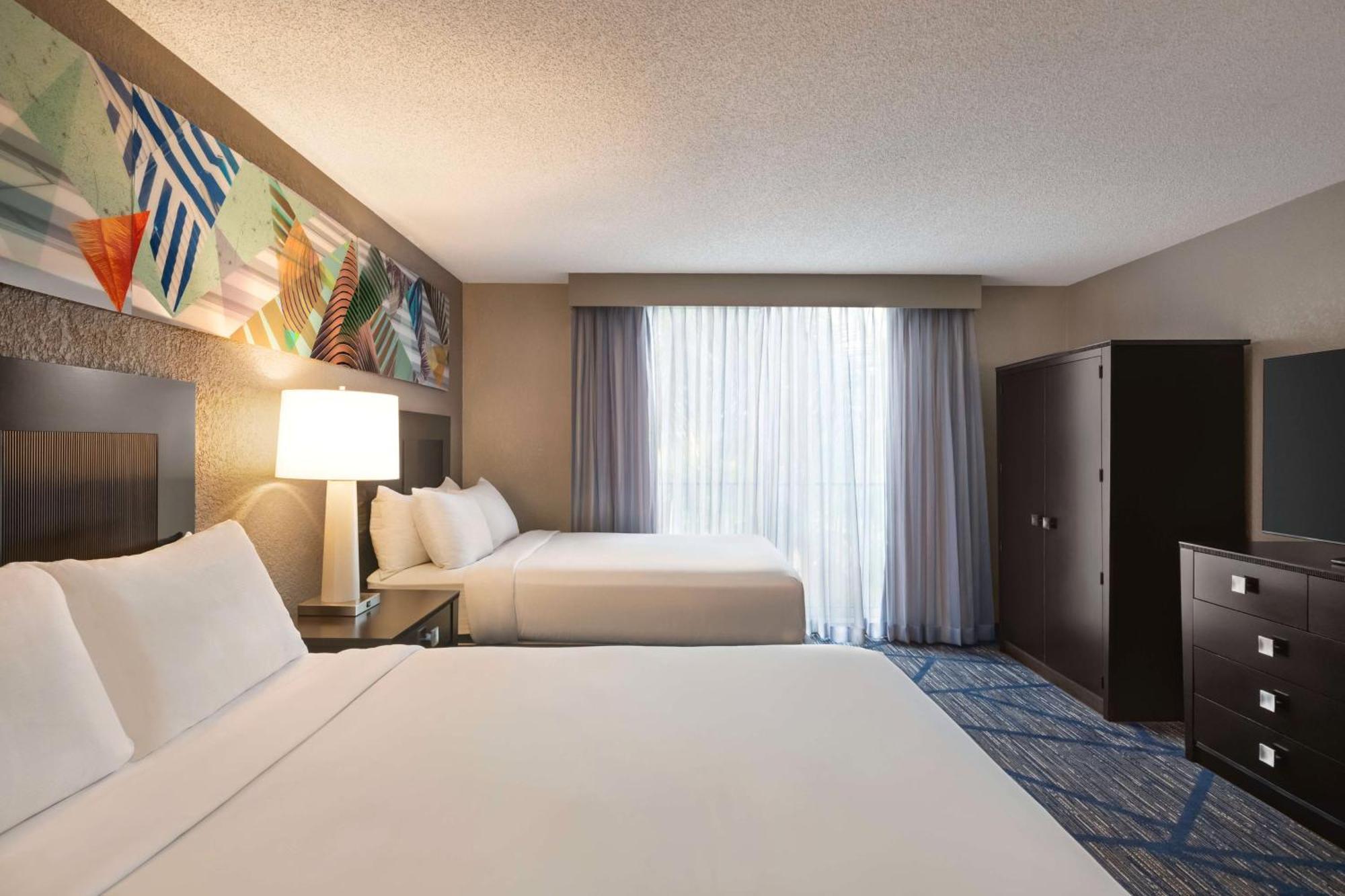 Hotel Embassy By Hilton International Airport Miami