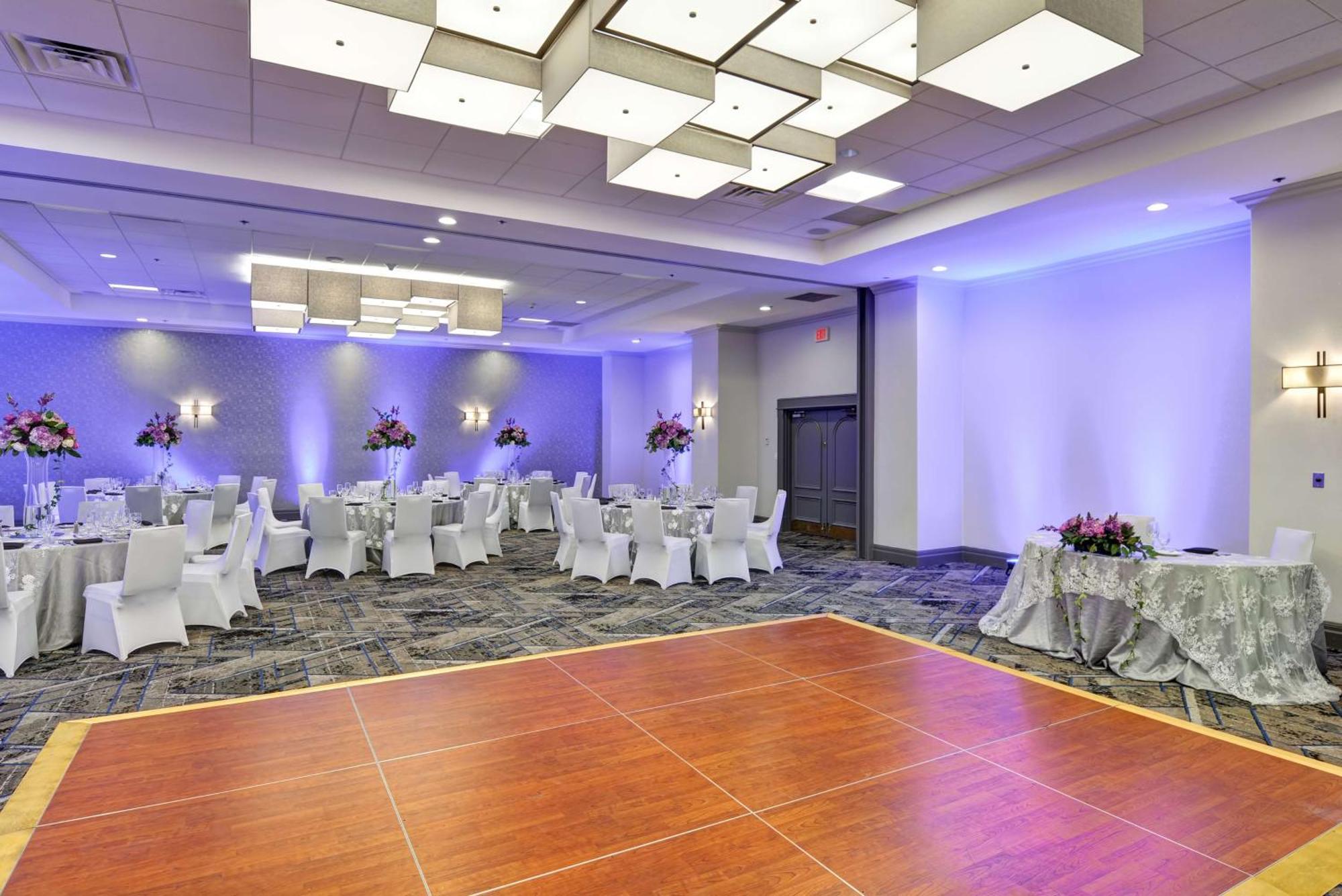 Hotel Embassy By Hilton International Airport Miami