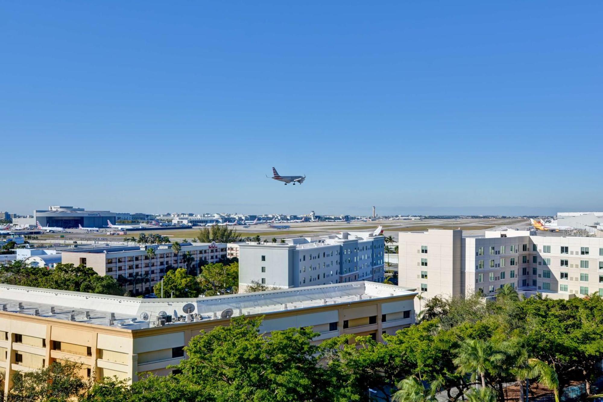 Embassy By Hilton International Airport Miami