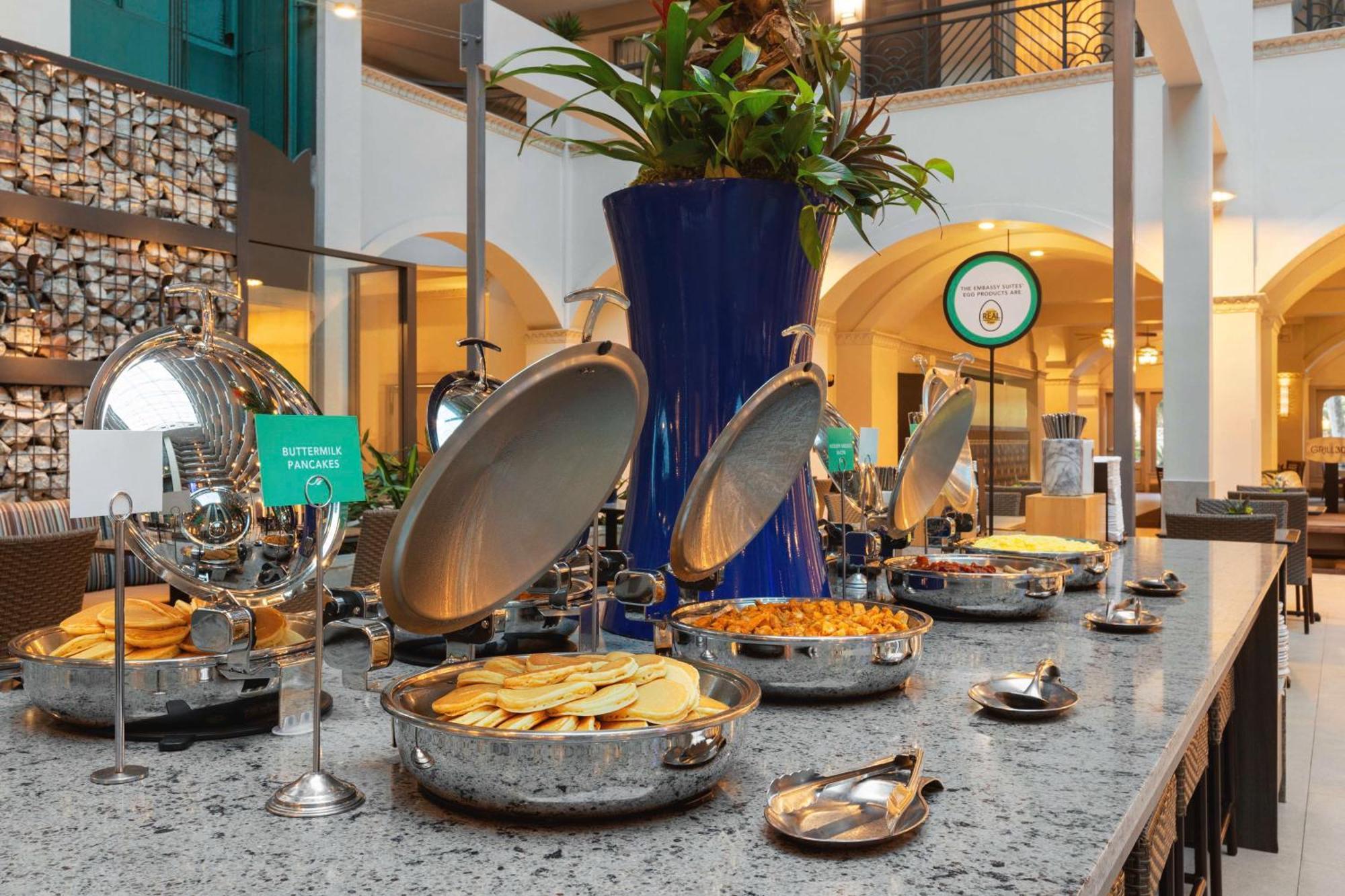 Hotel Embassy By Hilton International Airport Miami