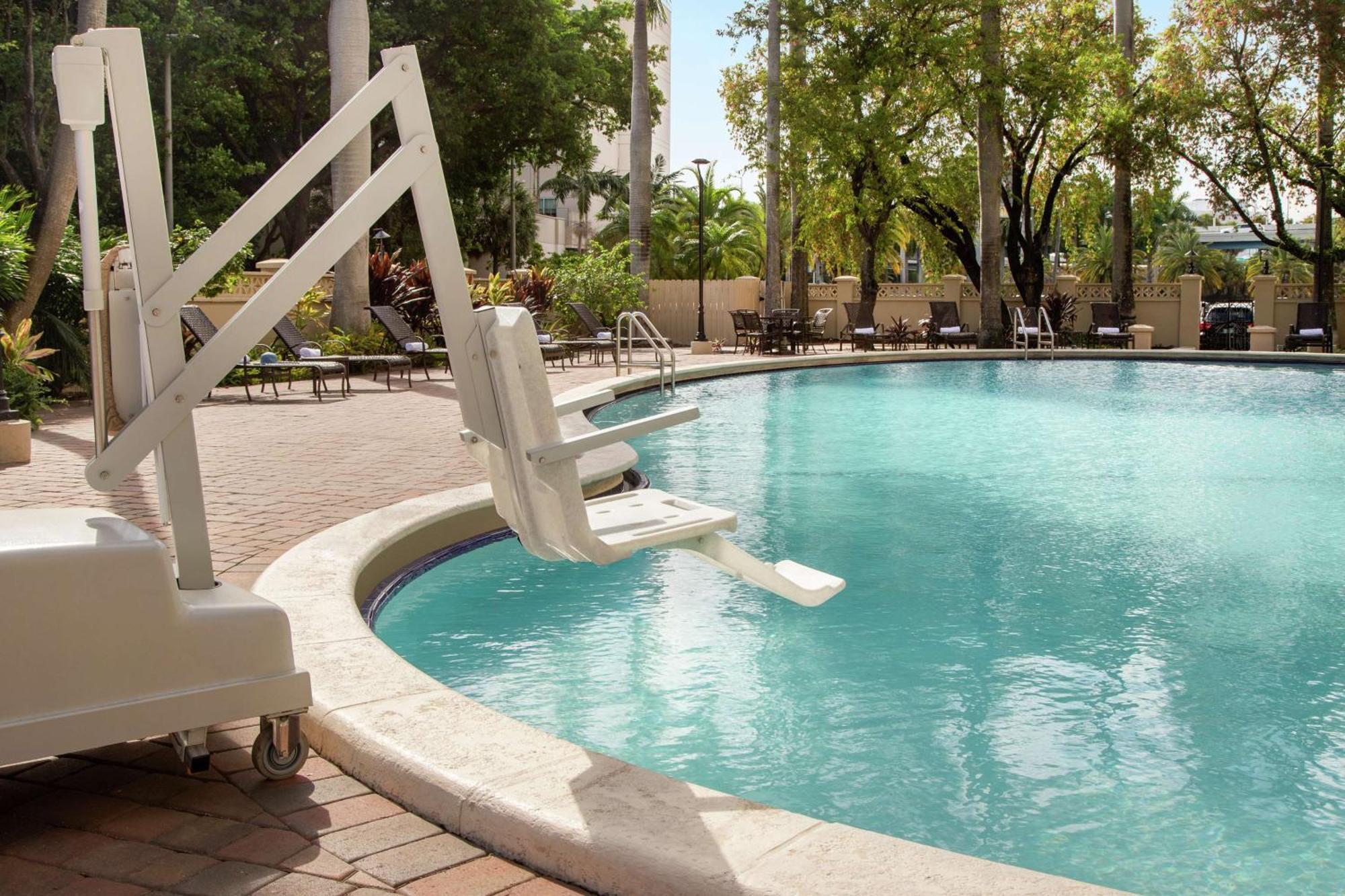 Embassy By Hilton International Airport Hotel 4*