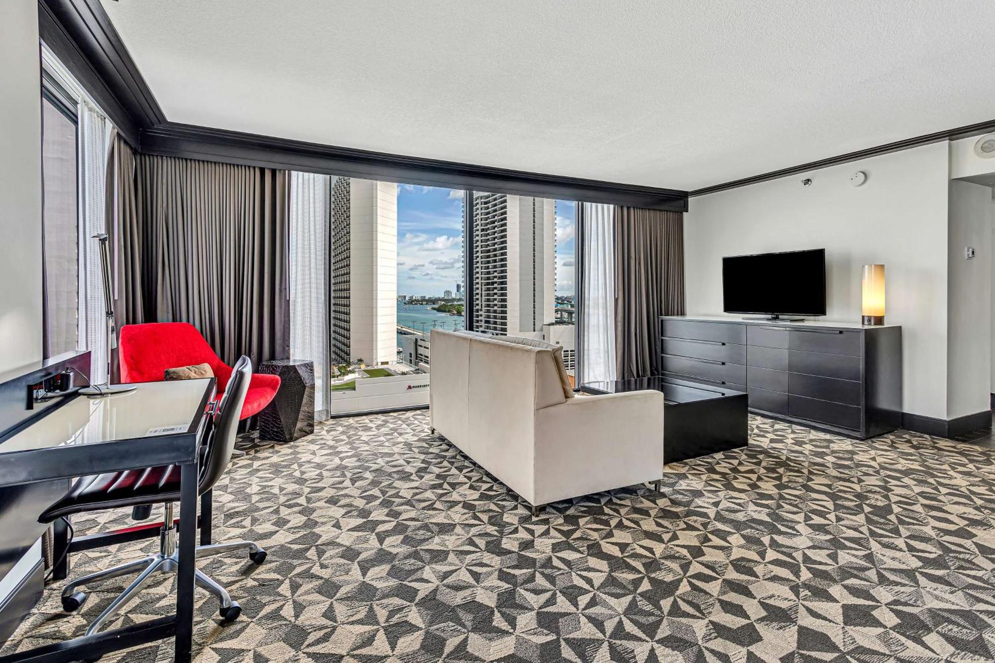 Hotel Hilton Downtown 4*