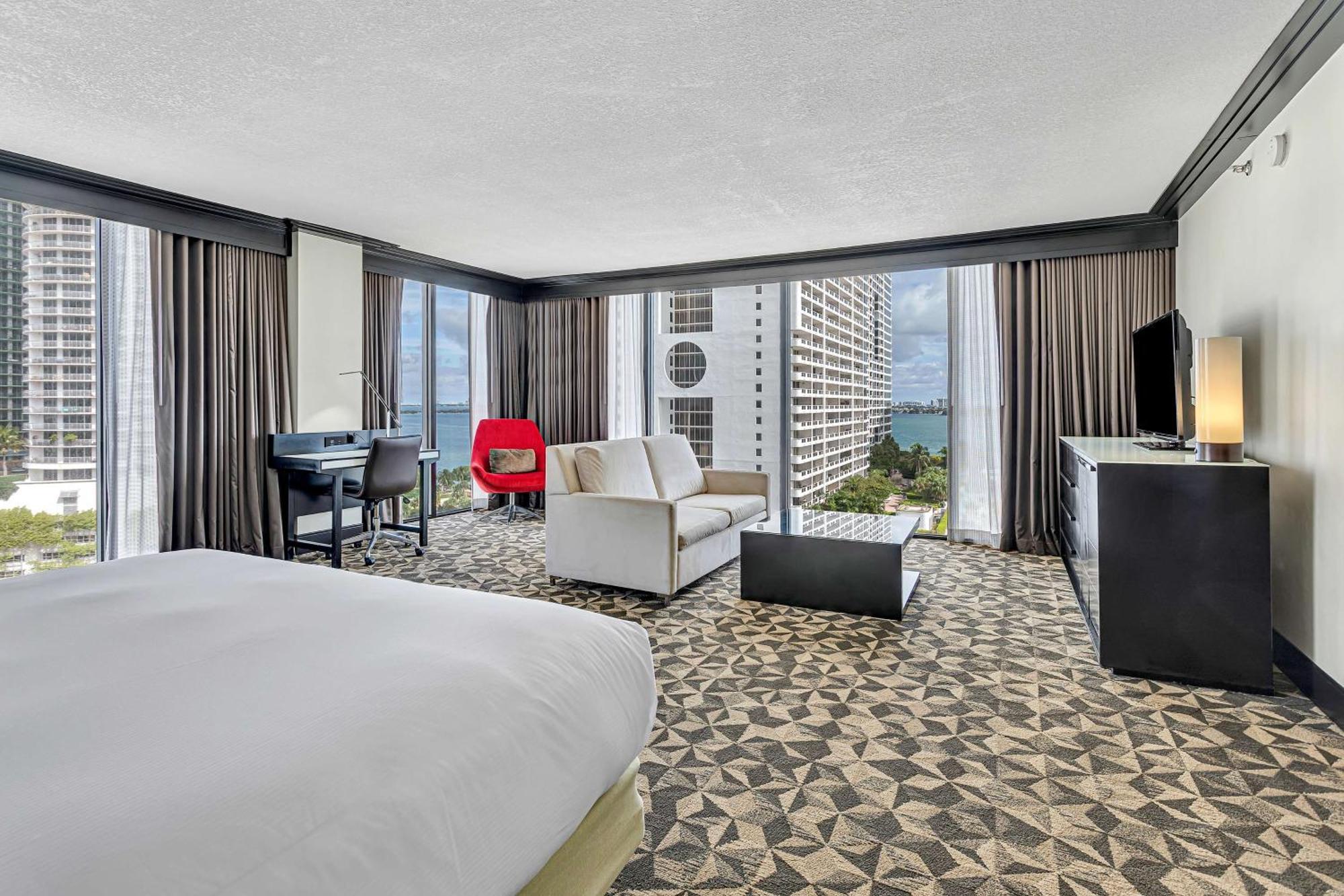Hotel Hilton Downtown Miami