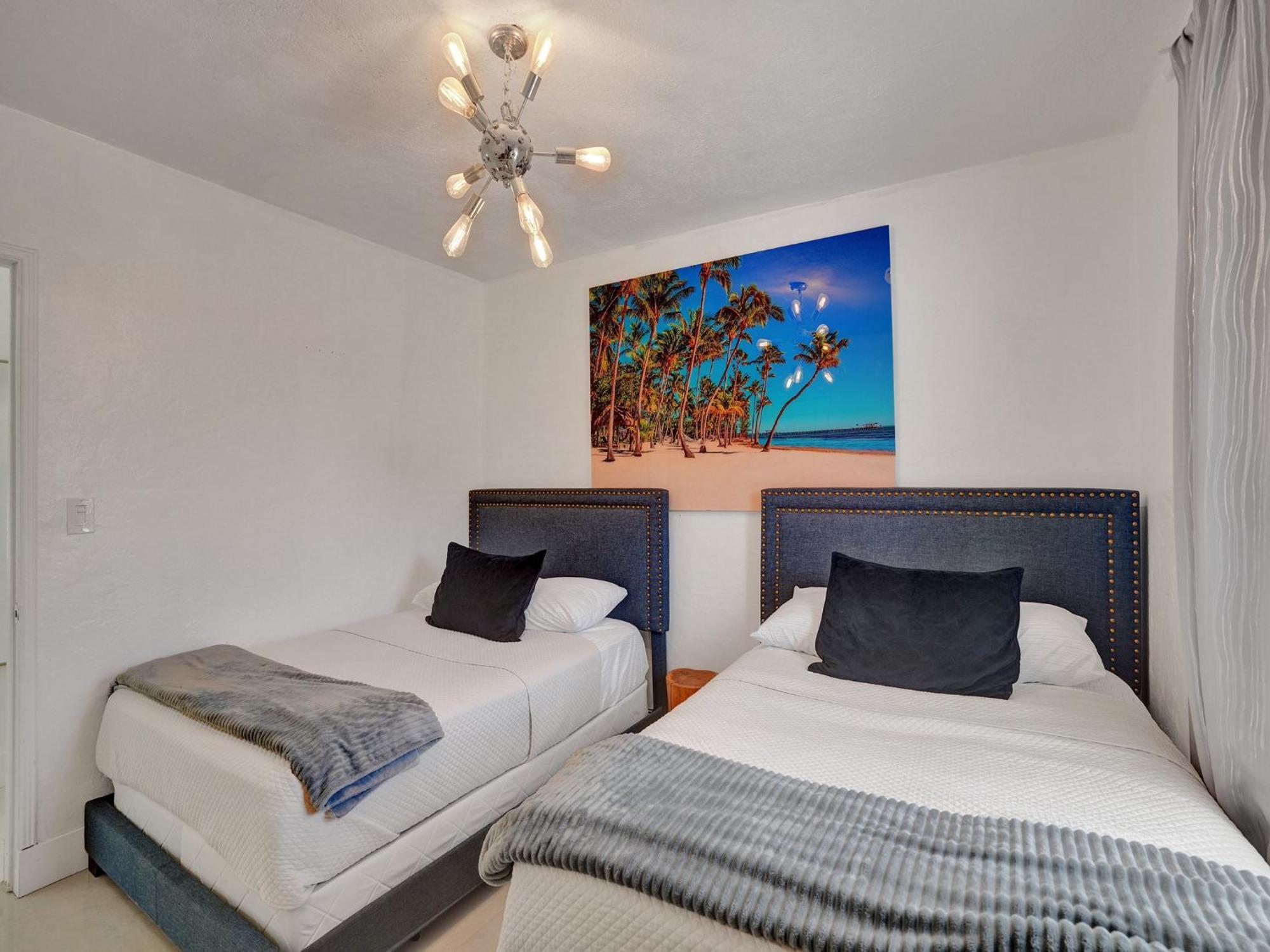 Sinai 4 Bedroom Pool In 10 Mins To South Beach! *