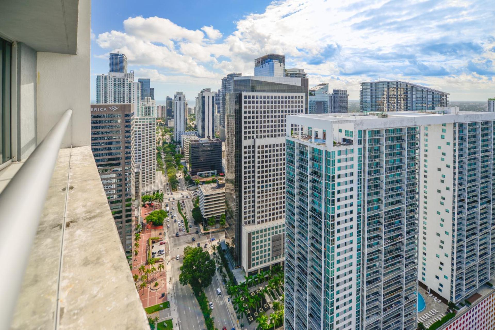 Luxury 45th Floor At Icon Apartment Miami