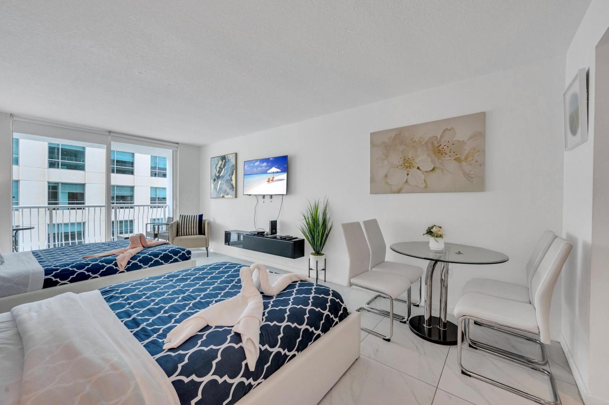 Beautiful High Floor * Brickell * Ocean View Apartment Miami