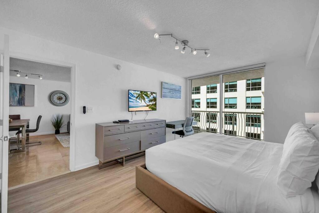 Appartement Spacious 36th Flr 1 Bd 1 Bt • Brickell • Bay View *