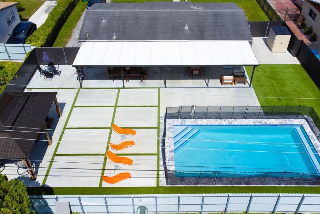 Havana Blue/pool+heater/hard Rock/gazebo/bbq