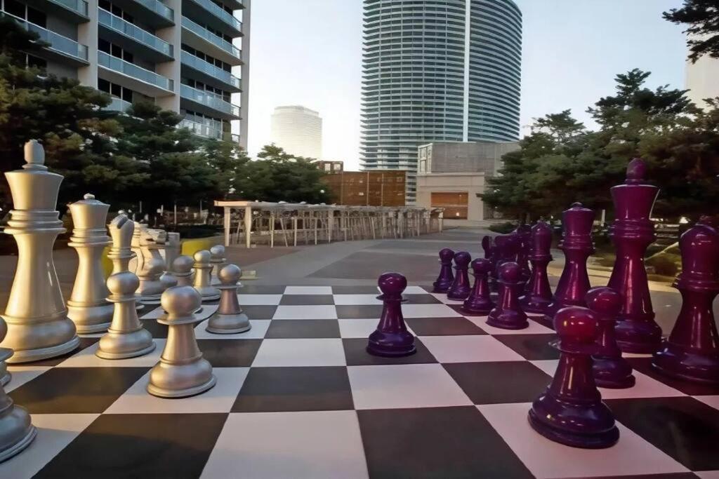 W Luxury High Rise Apartment Miami