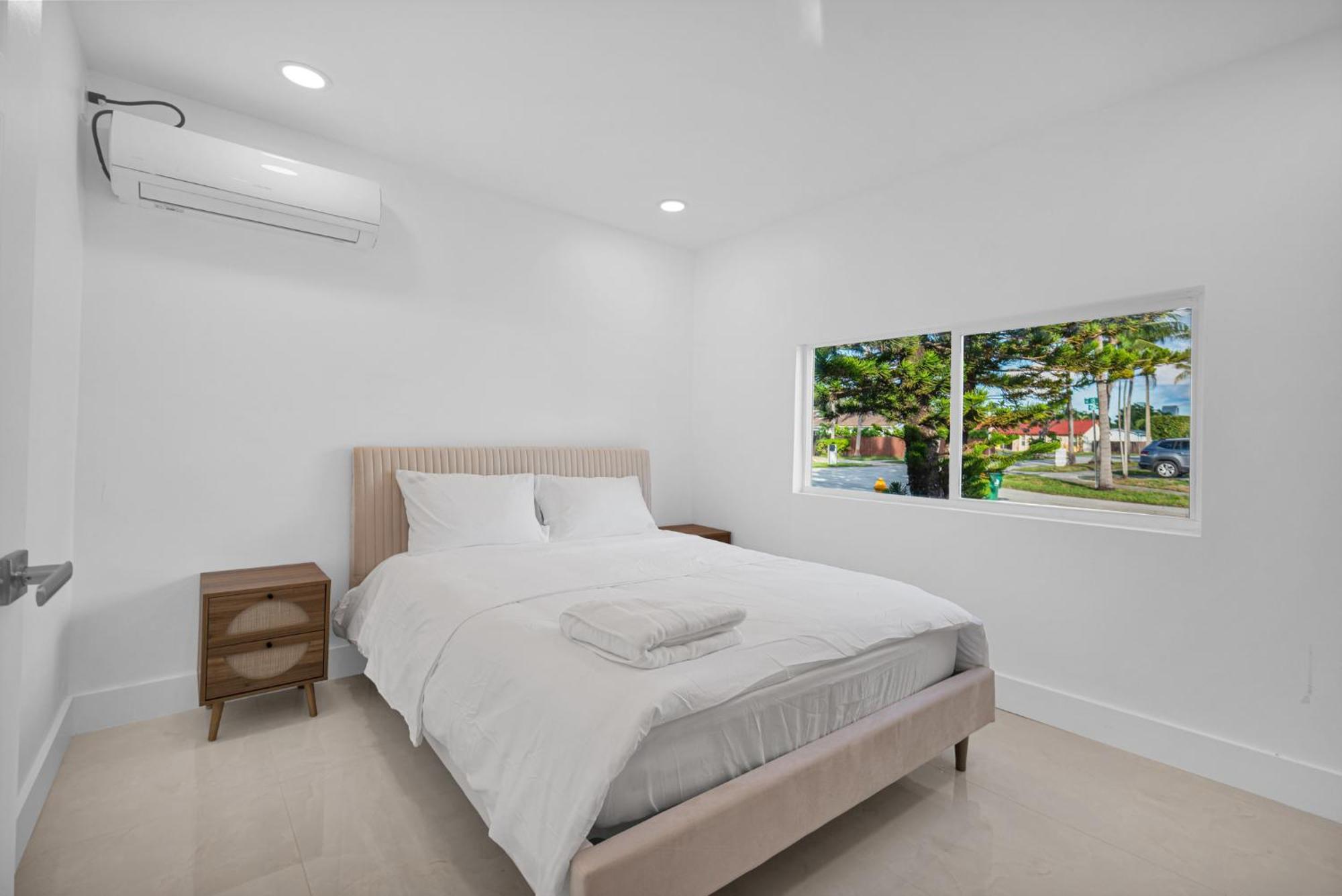 Villa Capri Aventura 4 Bed