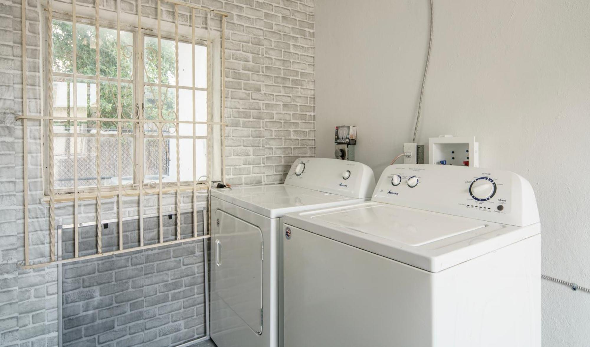 Apartment Hot Tub & King Bed - 8min From Airport, & Dt Miami