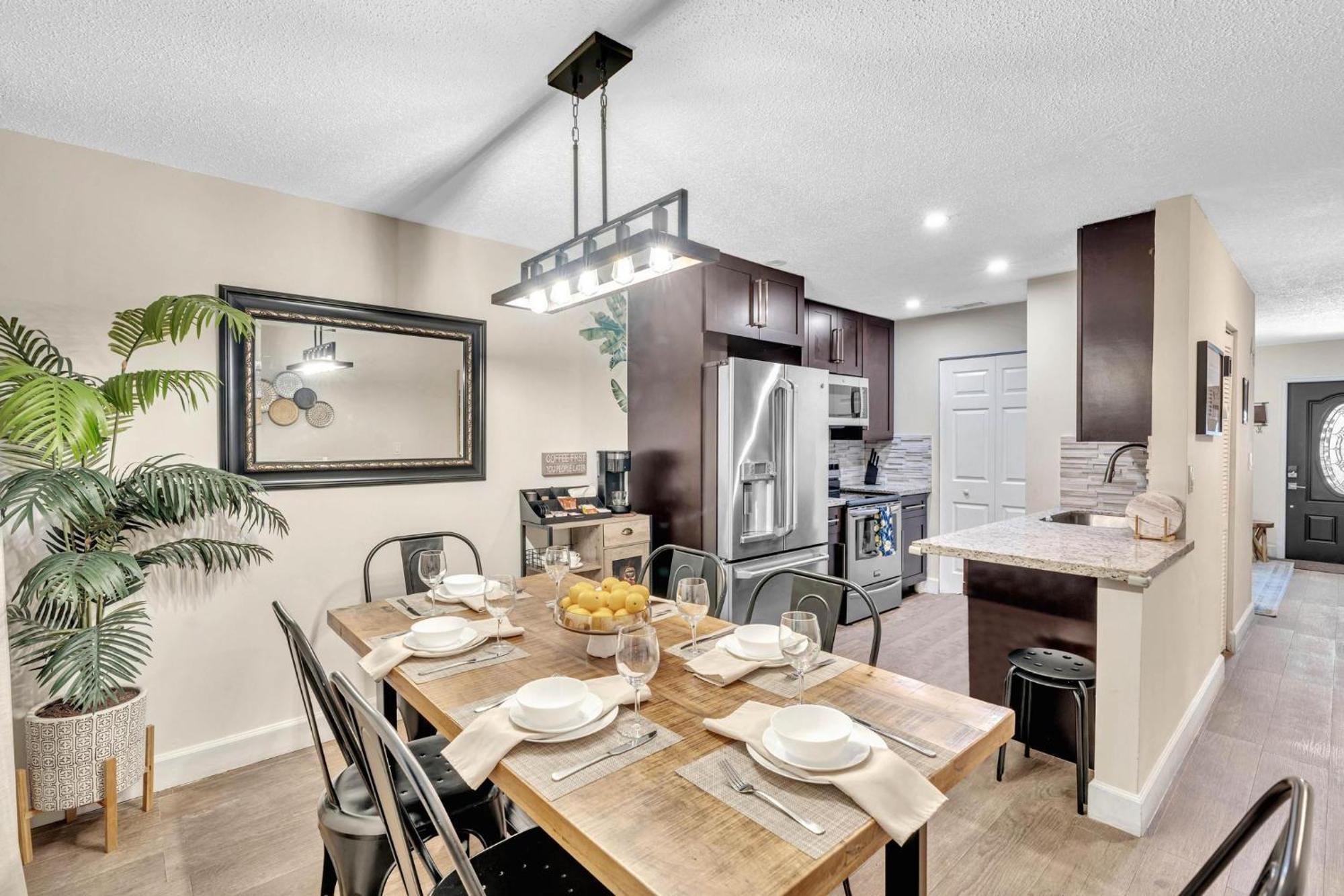 Holiday home Estelo's Place - Modern Townhouse With King Bed, Only 5 Min From The Airport! Miami