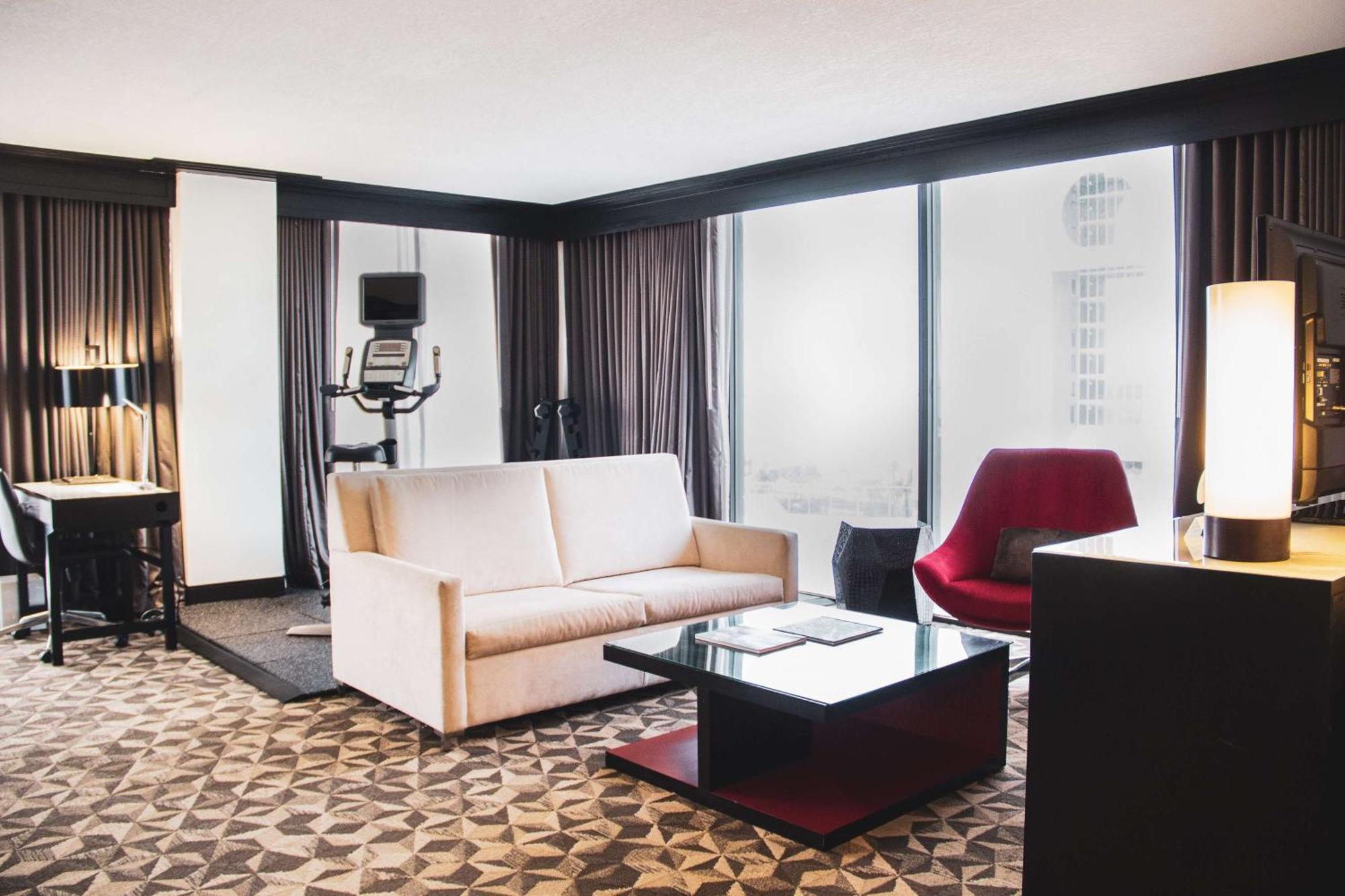 Hotel Hilton Downtown 4*