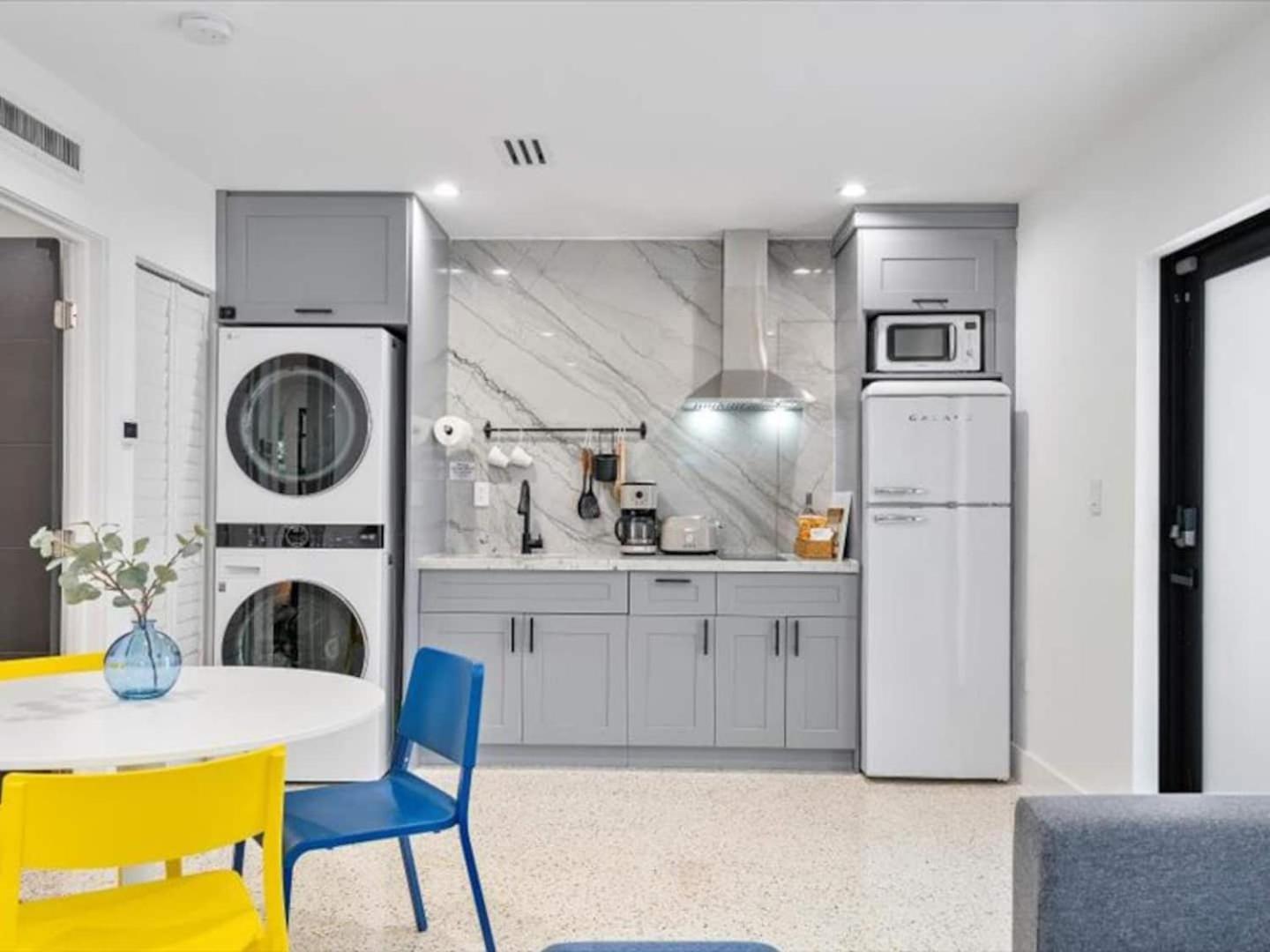 Cozy Getaway Heated Pool & Sun Loungers Miami