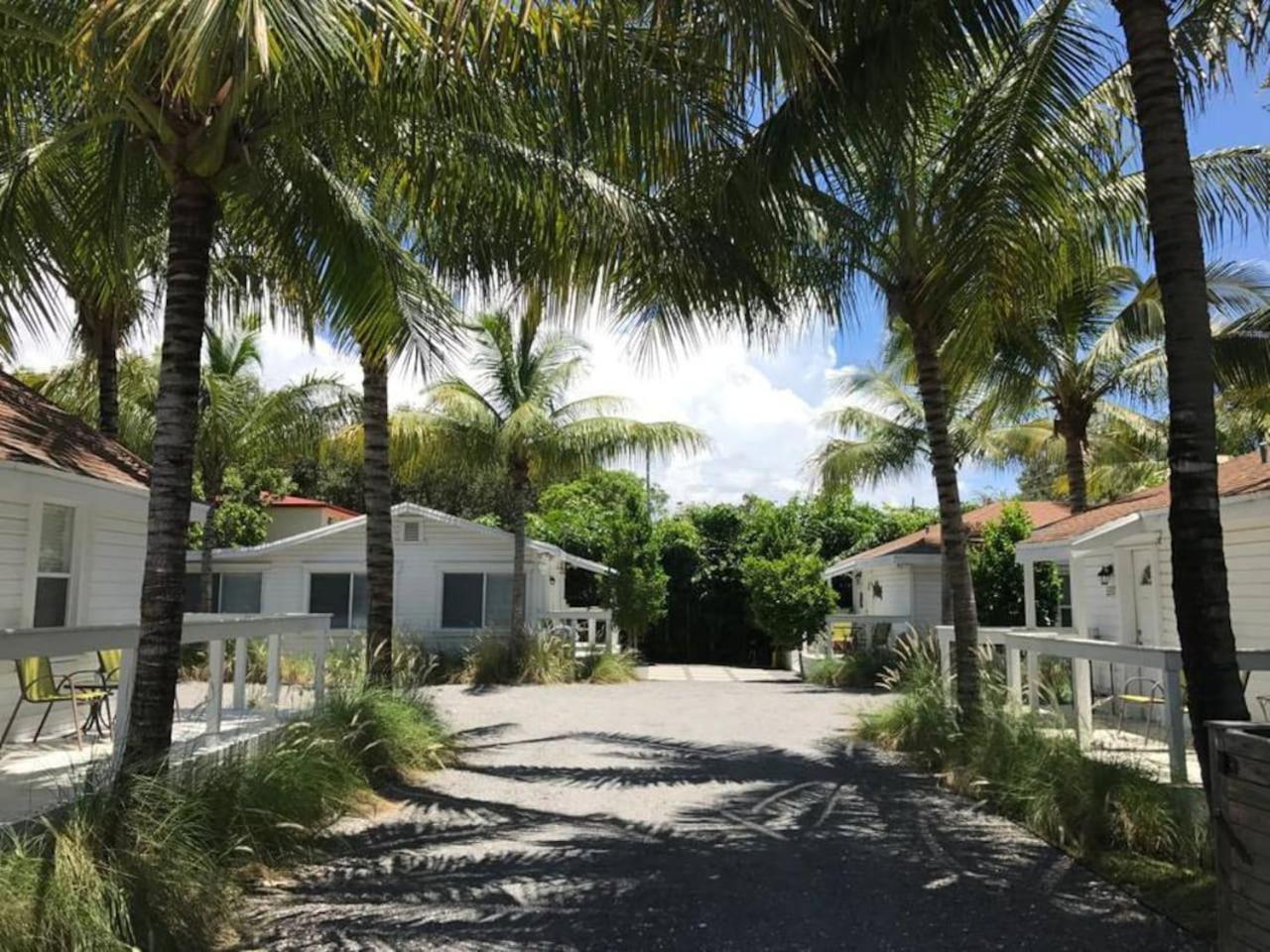Vakantiehuis Renovated Grove -near Coconut Grove