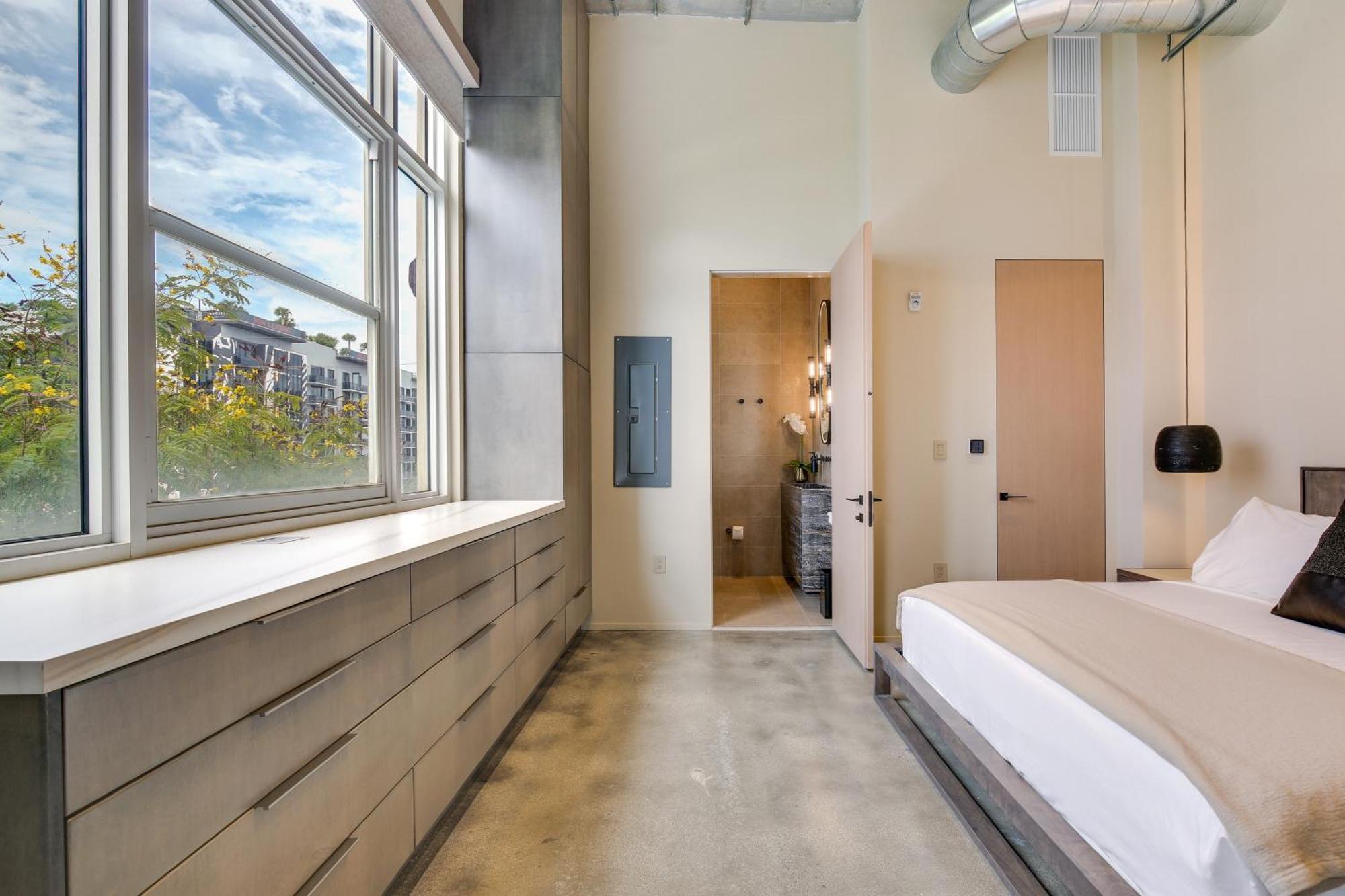 Wynwood Condo, Walk To Restaurants And Nightclubs! Apartment Miami