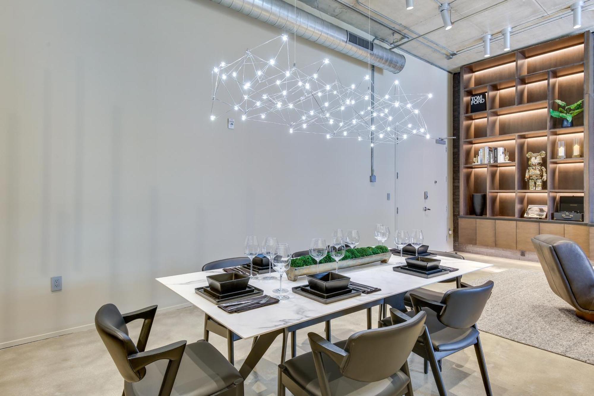 Wynwood Condo, Walk To Restaurants And Nightclubs! *