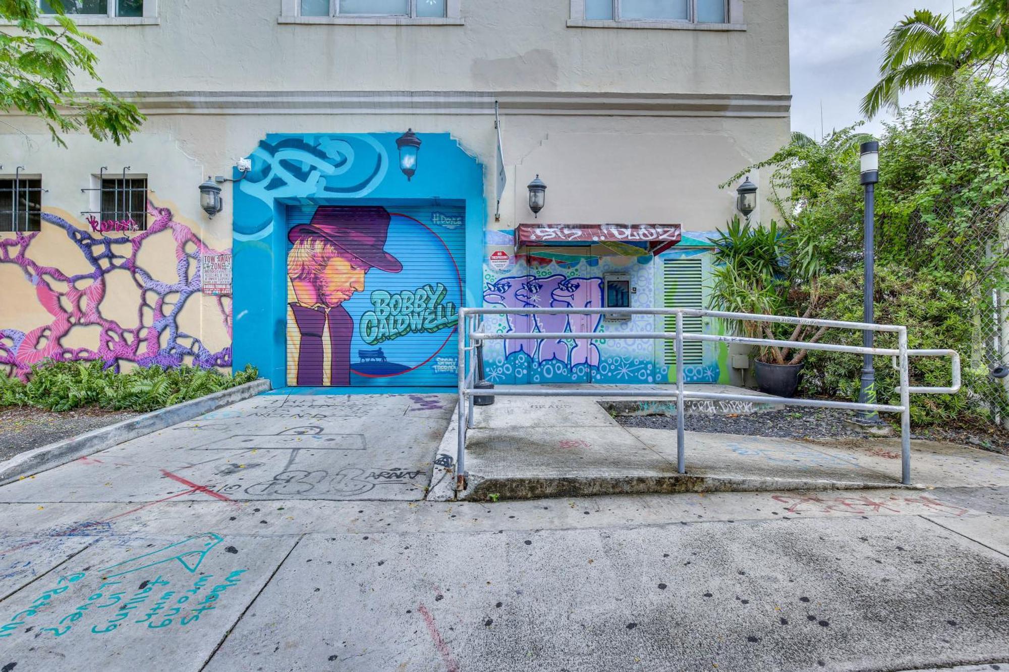 Wynwood Condo, Walk To Restaurants And Nightclubs! Apartment