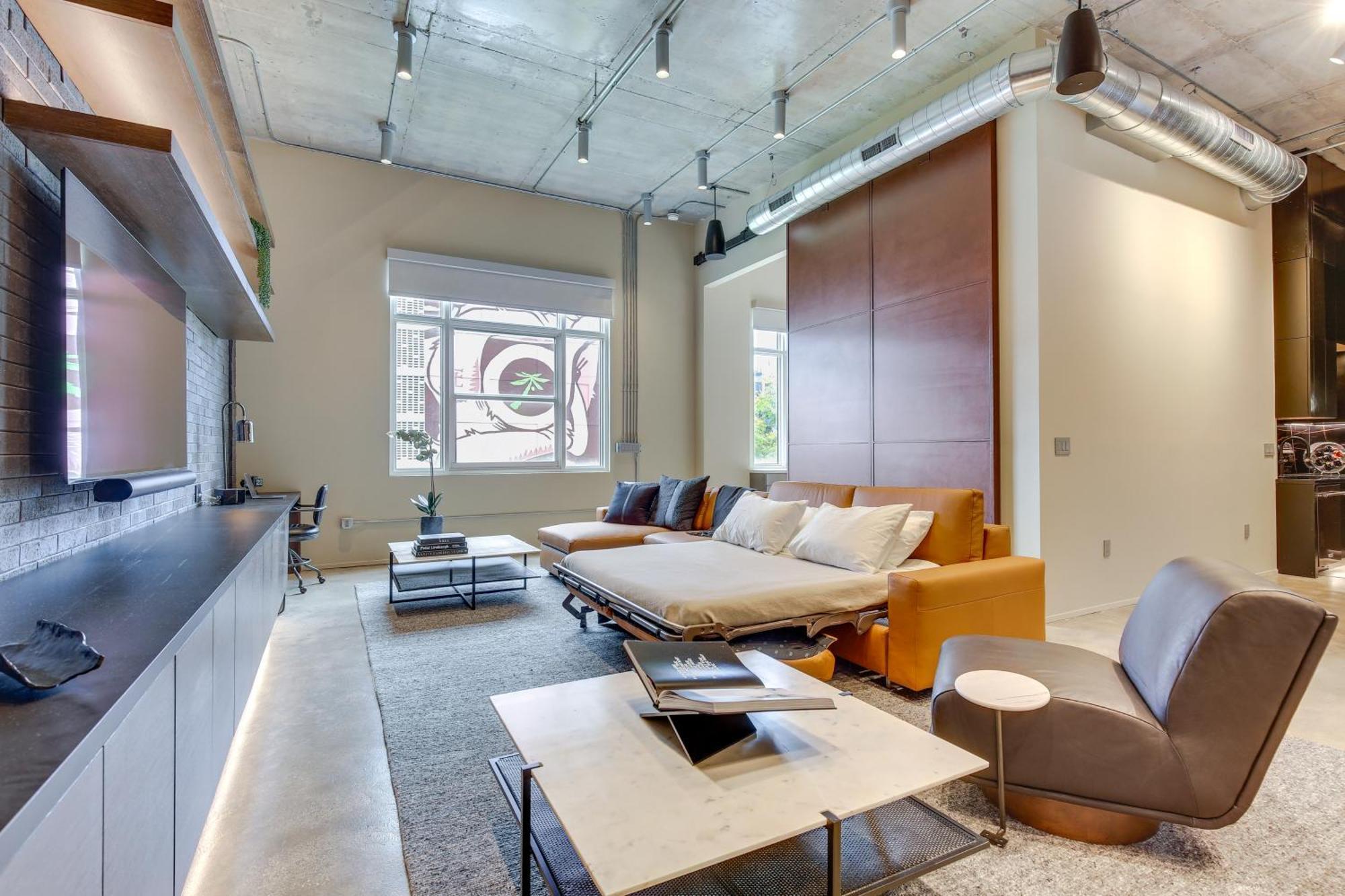 Wynwood Condo, Walk To Restaurants And Nightclubs! Miami