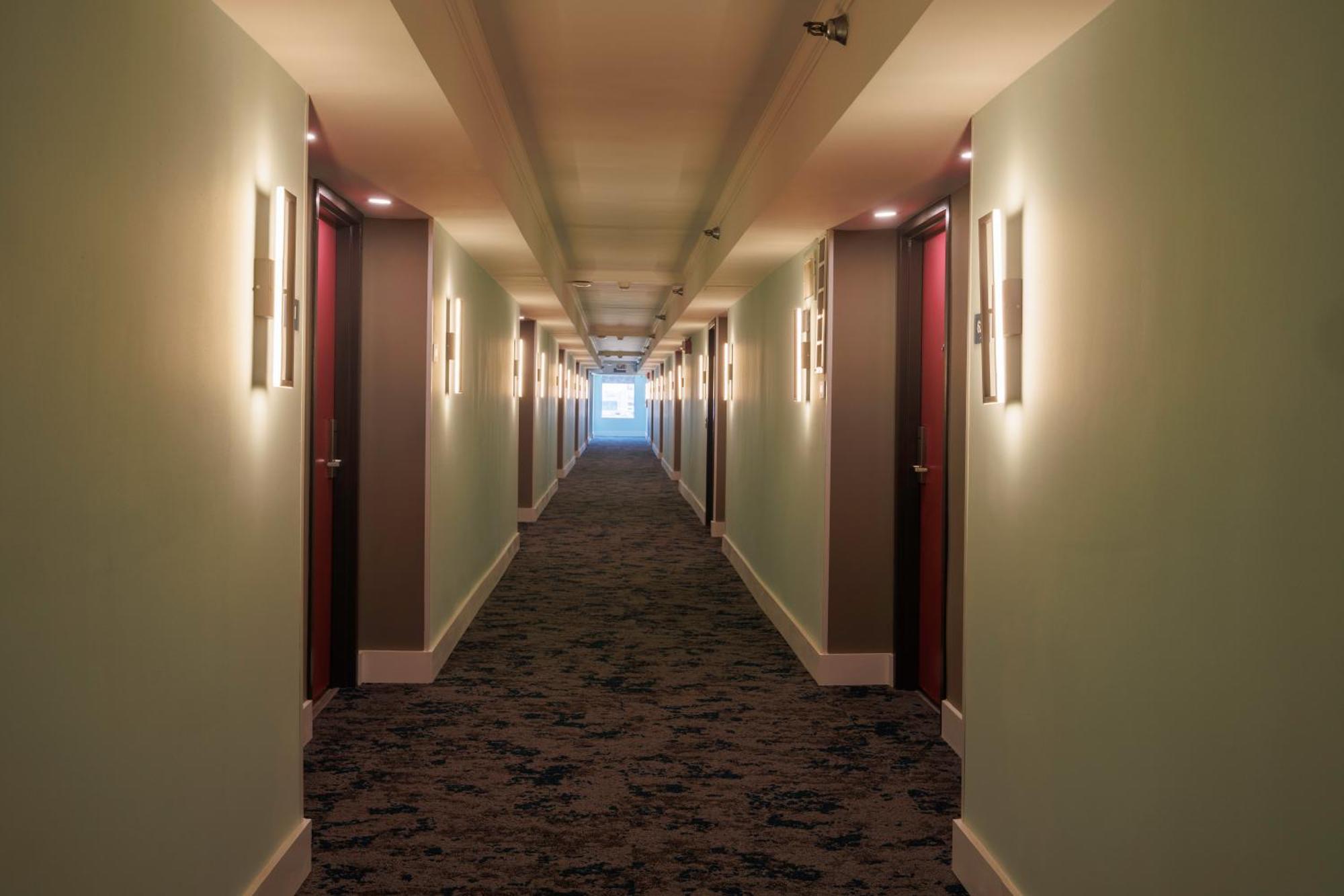 Airport Hotel 3*