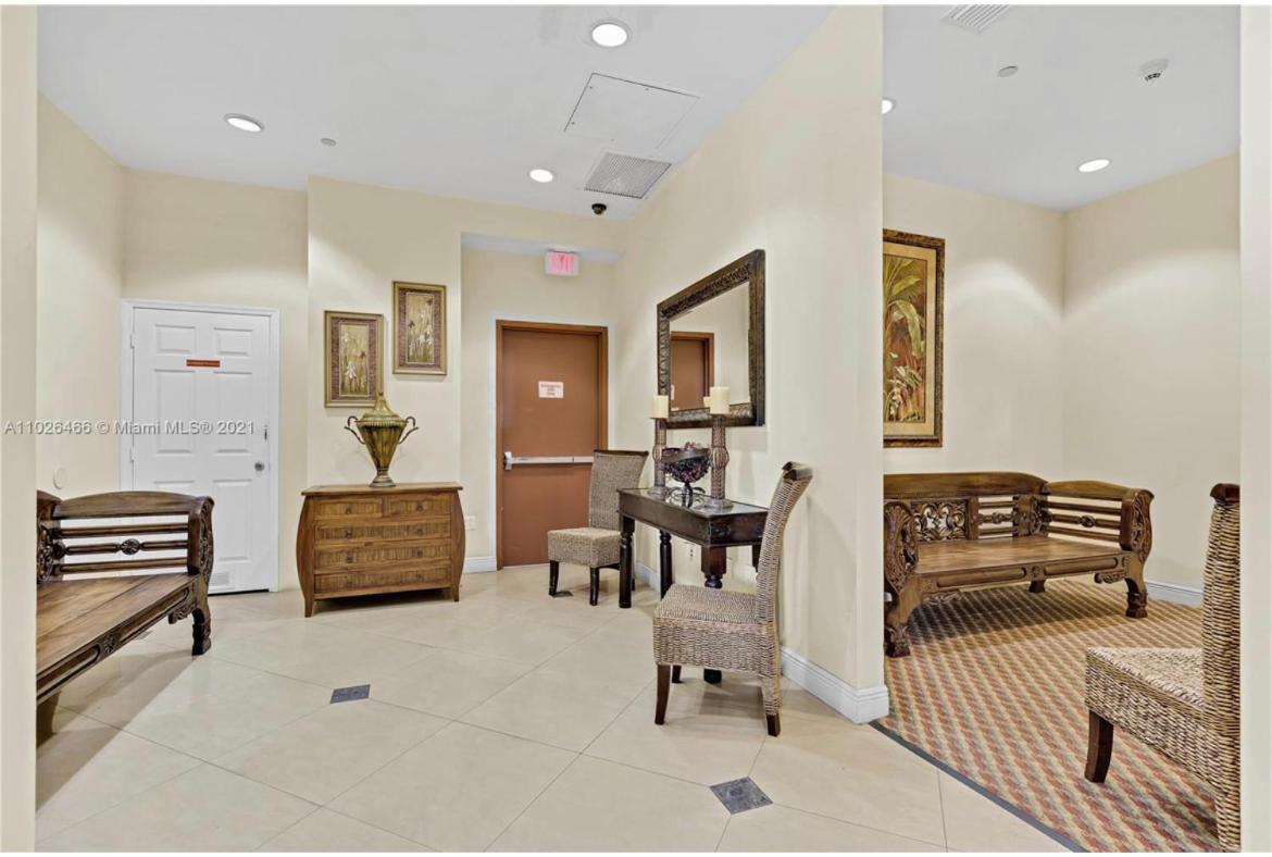 Accommodatie bij particulieren Private Bedroom In - Coral Gables 601