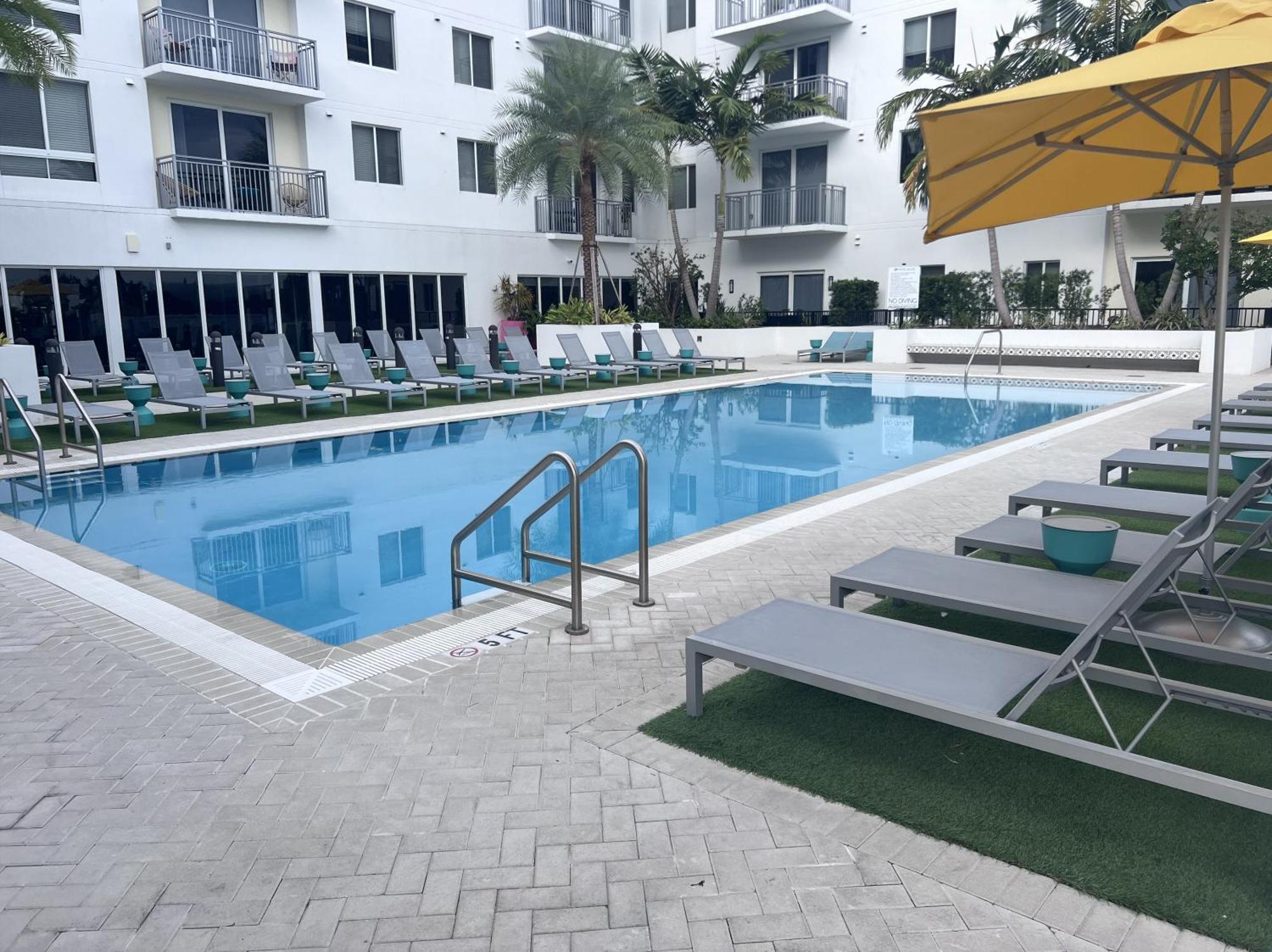 Master Bed In Calle Ocho Privatunterkunft