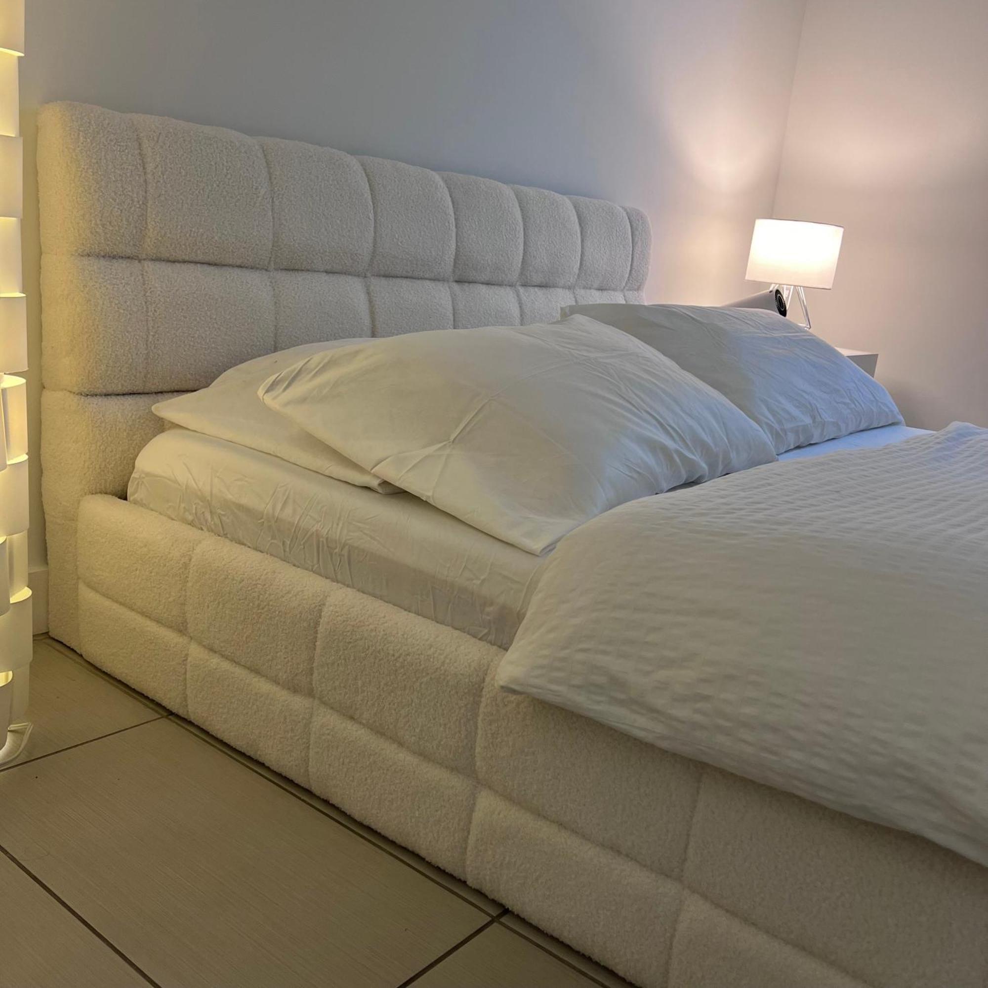 Master Bed In Calle Ocho Privatunterkunft