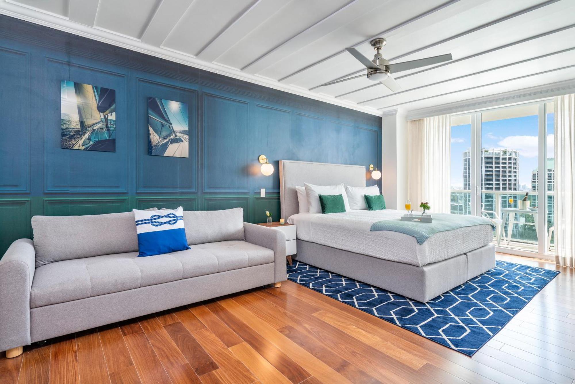 Aparthotel Residences By Vacation