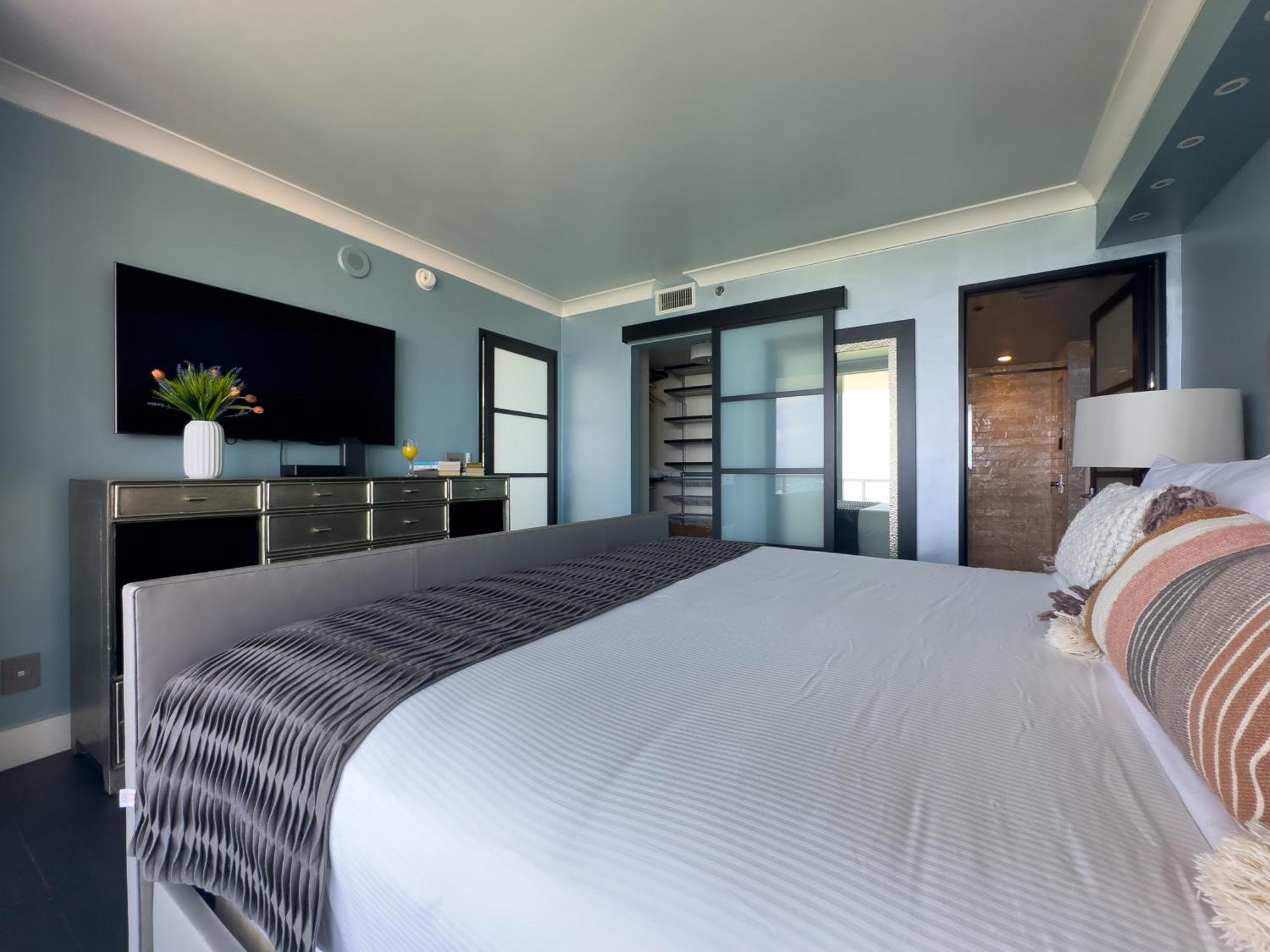 Residences By Vacation