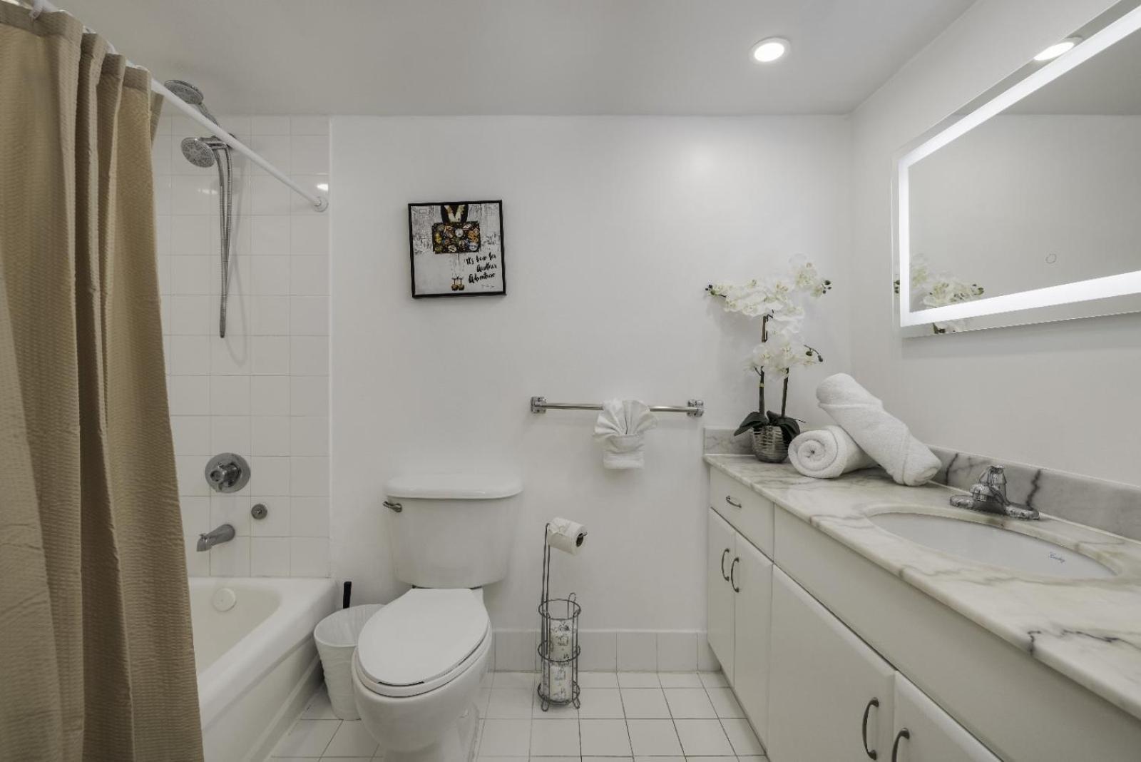 In Brickell With Pool, Gym, Free Parking And Game Appartement