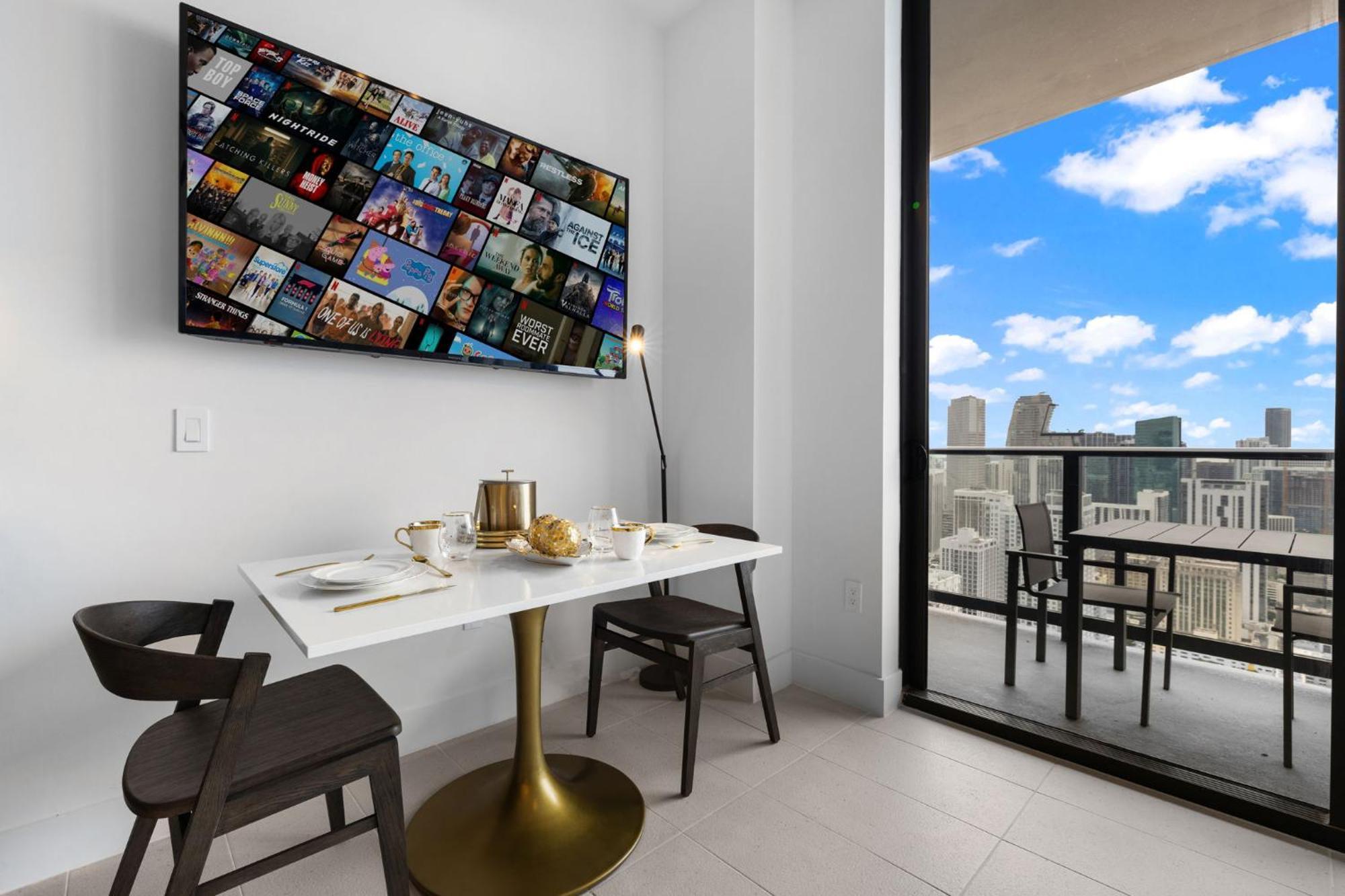 Apartment Ph 49 Floor Luxury W Free Parking *