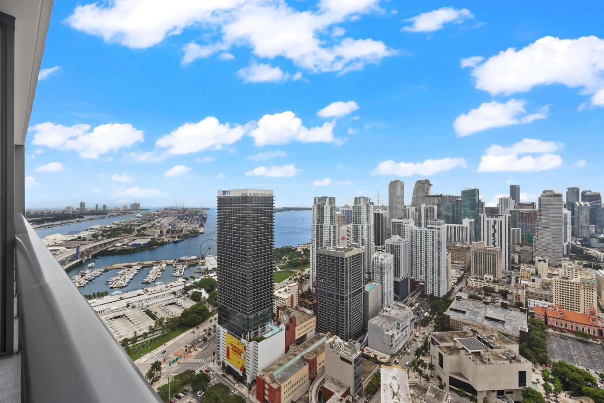 Ph 49 Floor Luxury W Free Parking