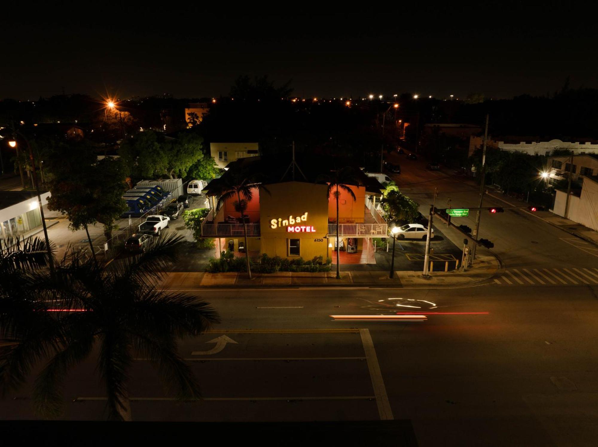 Sinbad 2* Miami
