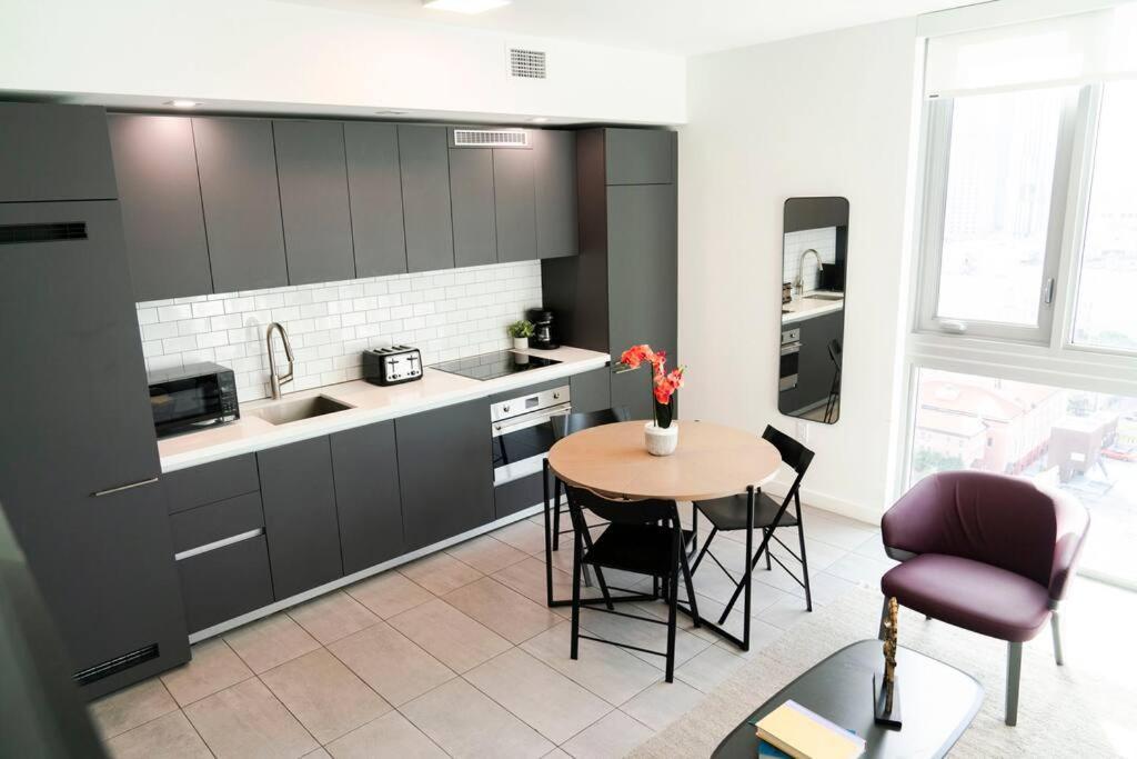 Appartement Charming 2 Bedroom Downtown 2106 Free Parking