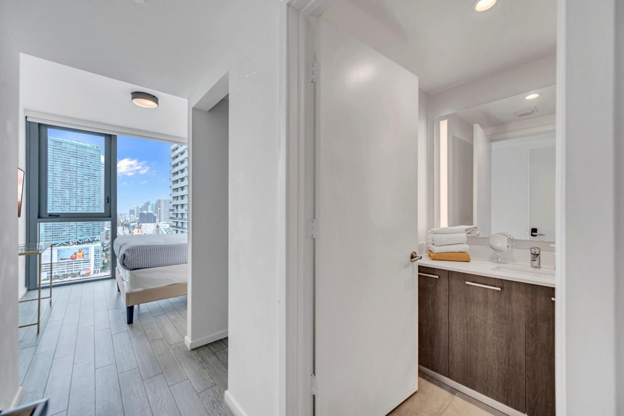 Apartment Great 3 Beds 3 Baths Downtown Miami