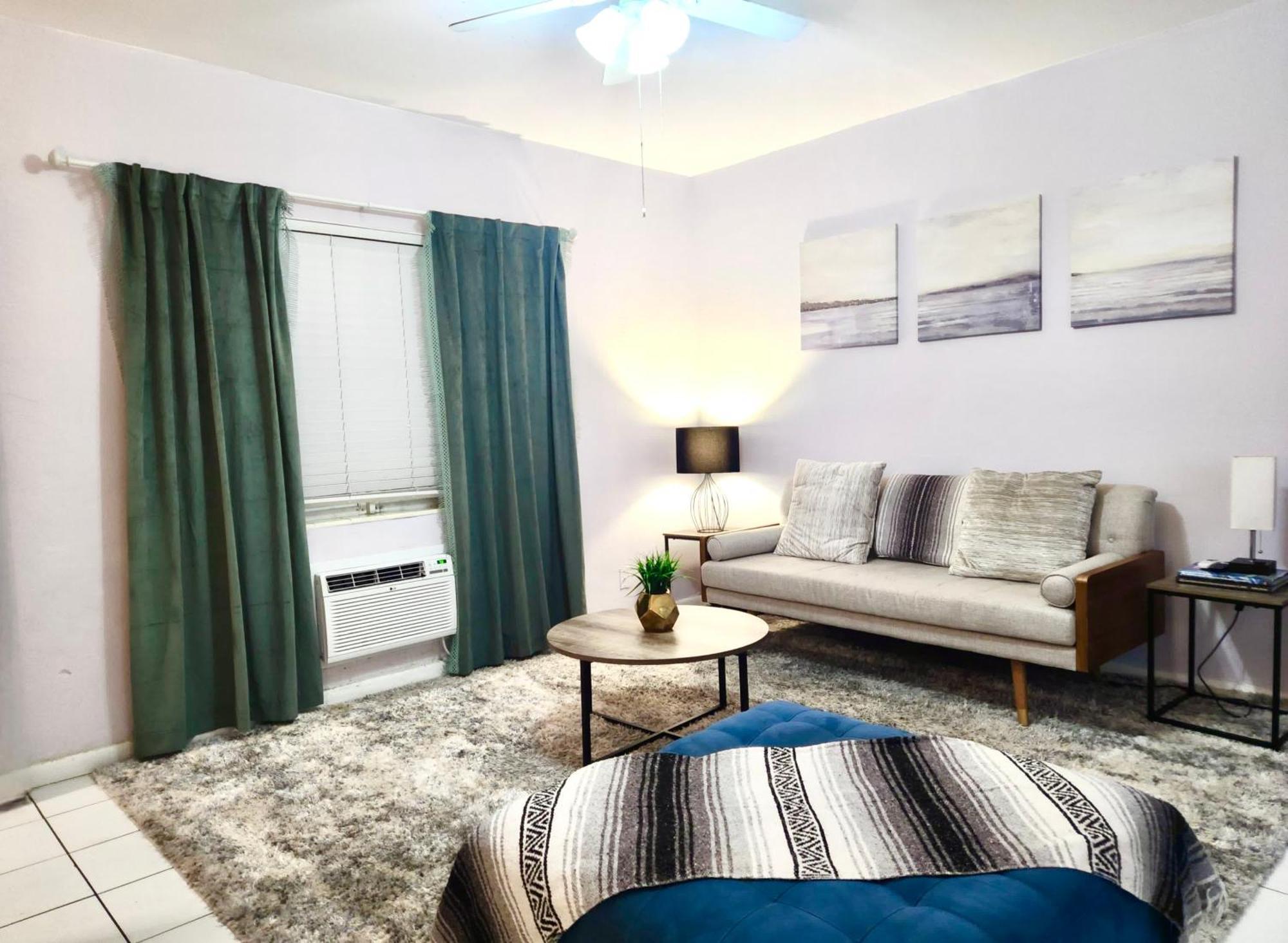 Coral Gables / Coconut Grove Area Free Parking Apartment