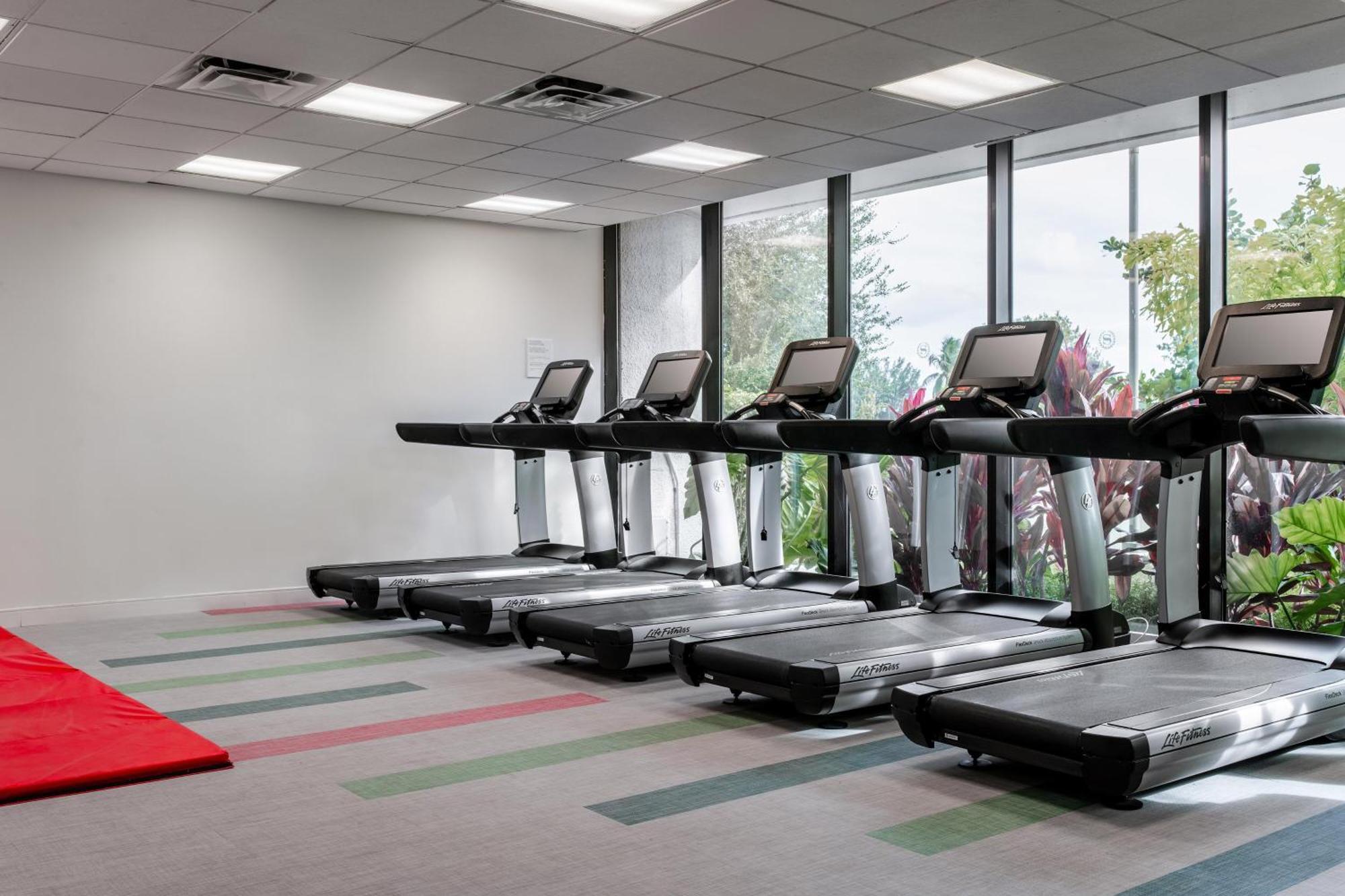 Hotel Sheraton Airport And Executive Meeting Center 4*