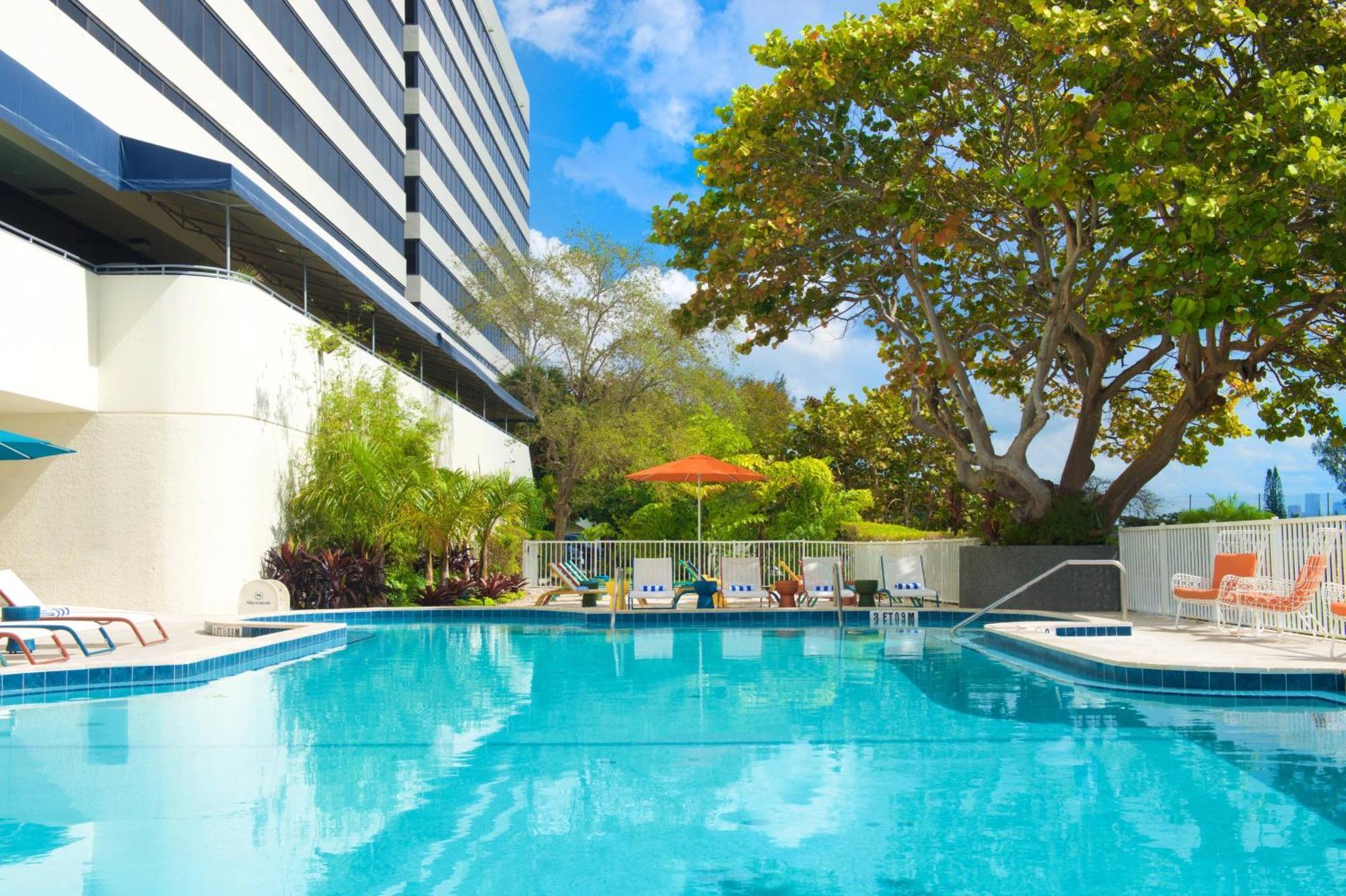 Sheraton Airport And Executive Meeting Center Hotel 4*