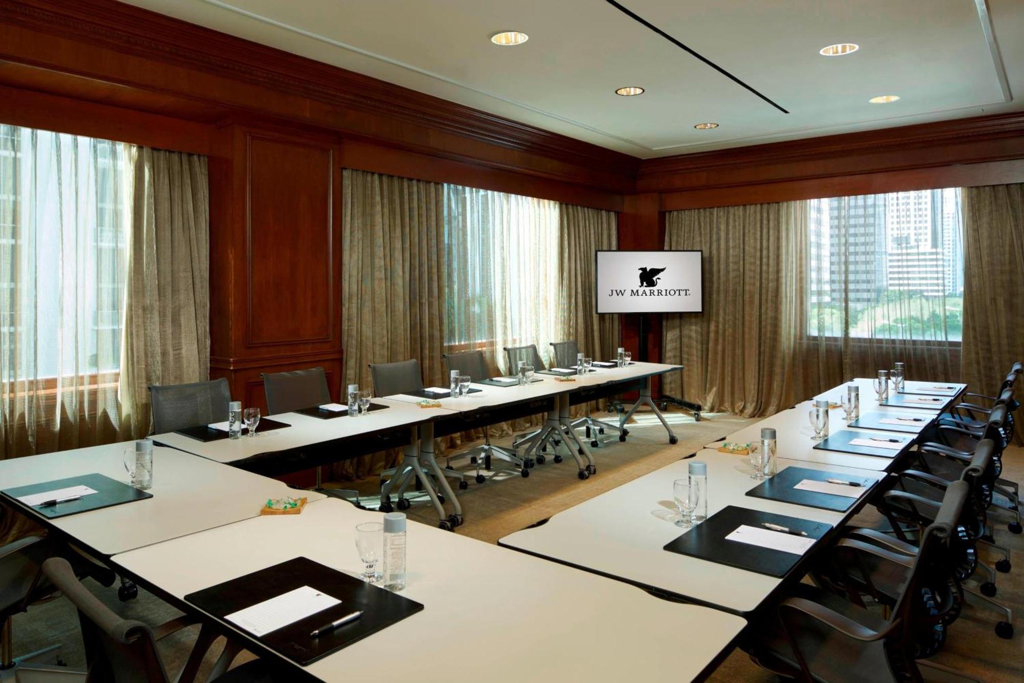 Jw Marriott 5*