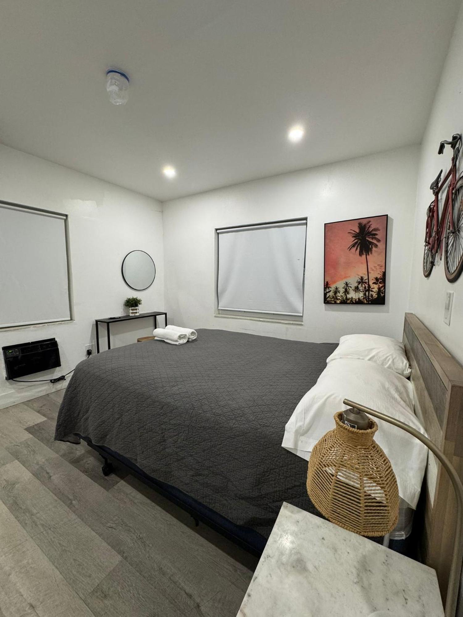 Hotel Rainbow - - Little Havanna