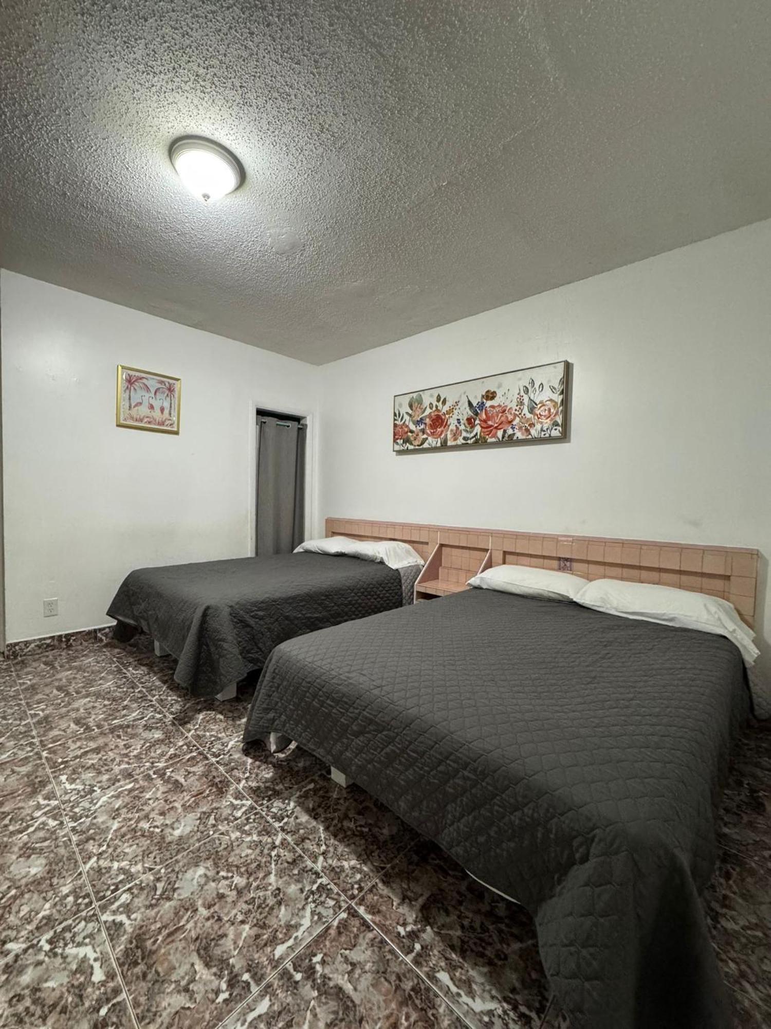 Hotel Rainbow - - Little Havanna Miami