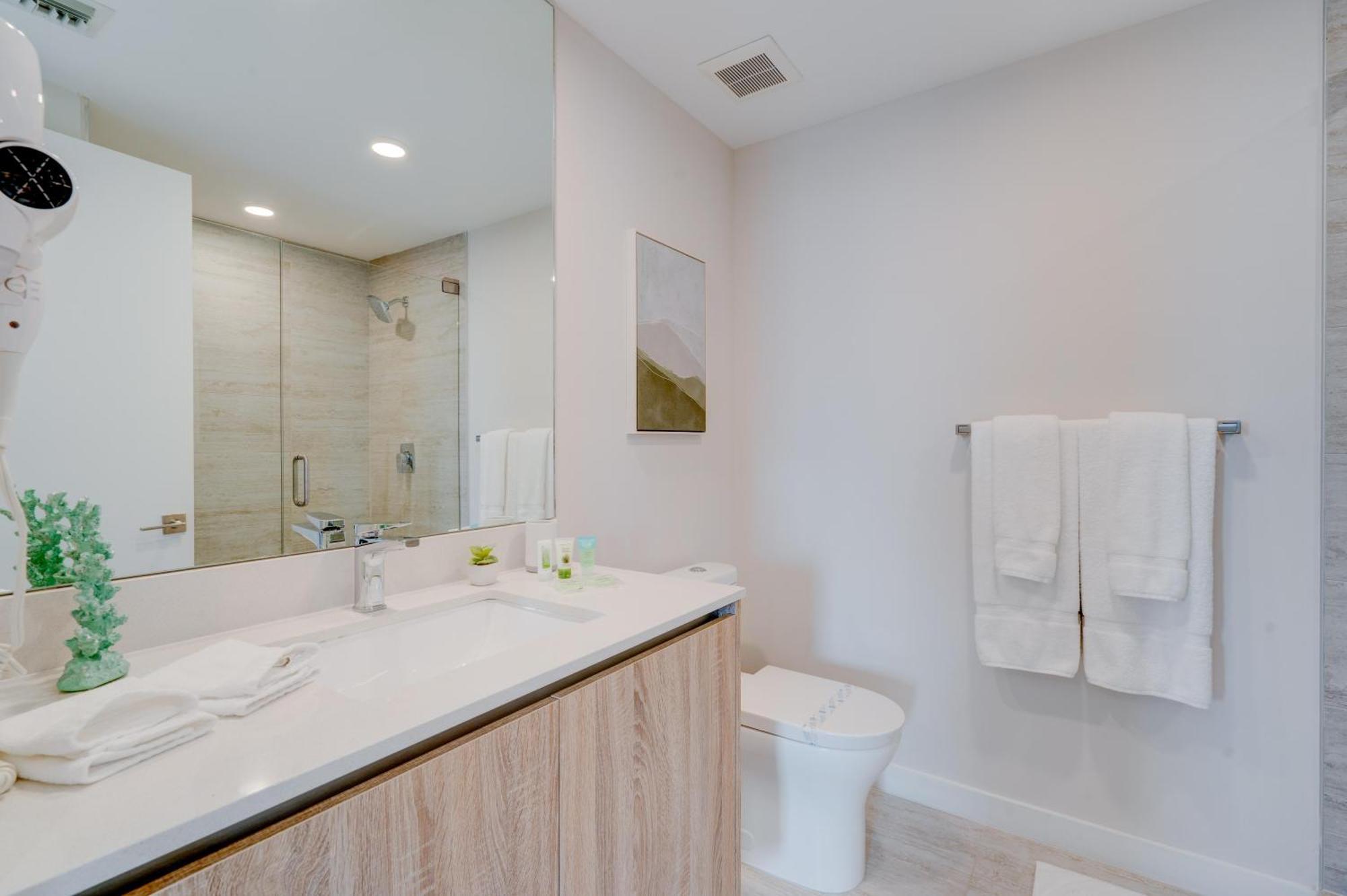 3900-902ch Design District, 2 Bedrooms & 2 Bathrooms Apartment *